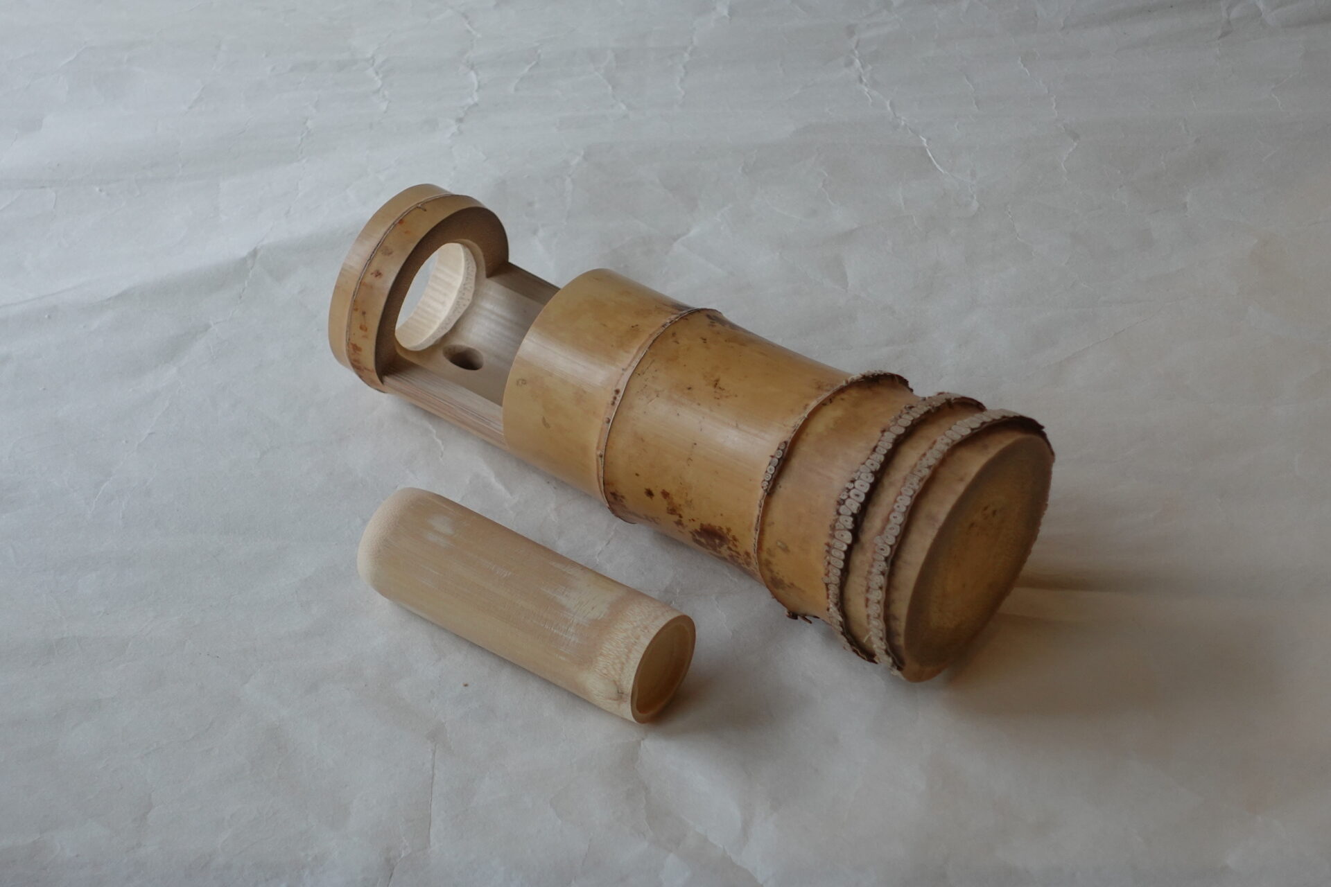 茶道 茶の湯 茶道具 竹 一重切 花入れ 日本製 掛花 千利休 小田原 園城寺 侘びた風情 厳選された素材 美濃焼 鉄瓶 陶器 漆 漆器 有田焼 金継ぎ 焼き物 食器 陶磁器 伝統工芸品 茶碗 工芸品 九谷焼 南部鉄器 陶芸 陶器市 岐阜 焼き物 磁器 瀬戸物 岐阜県 岐阜市 美殿町６−番地 小林漆陶 漆塗り器 織部焼 小林漆器 箸 金継ぎ お香 食器 茶道具 陶器 美濃焼専門店 お皿 ceramics ih pottery うつわ うつわ屋 お皿屋さん お茶 お茶碗 お箸 かまど この辺に陶器屋さんってあります とうきいち やきもの ガラス工房 ギフト　ギフトショップ マグカップ モダン焼物 レンジできる陶器 切子 南部鉄器 どこ　岐阜市南部鉄器販売店 南部鉄器購入 岐阜県器屋 土鍋 岐阜小洒落たお皿 お椀が出る店 器 塗り物 漆塗り 陶器屋さん 食器屋さん お椀 ひのき 岐阜城周辺茶道具 販売陶器 販売陶器屋さん 陶器店 漆器店 岐阜有名な器屋さん 岐阜県食器売ってるところ 岐阜駅 陶器工芸品店 徳利 売ってる店 急須販売 扇子 抹茶 掛け軸 修復 日本陶瓷 漆器 木の食器 樺細工 江戸切子 食器 漆の器 漆器 うるし 漆器店 漆塗 漆椀 火鉢 灰 美殿町商店街 美濃焼ショップ 岐阜市 湯呑み お店 付近 美濃焼き専門店 美濃焼販売 花瓶 茶器 オンライン輪島塗 なつめ 店近くのガラス屋さん 近くの陶器屋さん 酒器 ガラス 金継ぎ依頼 岐阜鉄器鉄瓶 取扱店 Japanese 陶器 修理 陶器専門店 陶器小売店 岐阜陶器屋 陶器店 陶磁器 陶磁器専門店 陶芸家 おすすめ お店 岐阜食洗機対応 漆椀 Gifu JapanesetablewareJapanesecrafts Japaneseceramics Japanesepottery Handcrafted TraditionalCrafts Japaneseculture Traditionalart Japaneseteautensils TeaCeremony Japaneselacquerware 棗 お茶道具セット 近くの茶道具店 荒目板 茶道具の扱い方 一閑茶張り 茶道具一式 糸巻棚 裏千家入門セット 薄板 歌花筒 茶道具通販 裏千家 円座 干支扇子 オンラインショップ 茶道具オンライン 茶道稽古セット 表千家茶道具 お抹茶セット 釜 かいし 懐紙 菓子器 懐紙入れ 皆具 官休庵 黒文字 桑小卓 黒茶碗 黒柿 建水 結界 携帯用茶道具 稽古用茶道具 香合 香炉 茶通箱 初心者セット 仕覆 茶道具収納箱 敷板 杓立て すいはつ 数寄屋袋 透木釜 数茶碗 炭斗 水滴 すいはつ 茶道具専門店