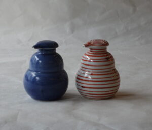 陶磁器 有田焼 汁次 ペア 液体調味料 ひょうたん 縁起がいい 赤絵 呉須 手描き 多くの手間 機能的 洒落ている 美濃焼 鉄瓶 陶器 漆 漆器 有田焼 金継ぎ 焼き物 食器 陶磁器 伝統工芸品 茶碗 工芸品 九谷焼 南部鉄器 陶芸 陶器市 岐阜 焼き物 磁器 瀬戸物 岐阜県 岐阜市 美殿町６−番地 小林漆陶 漆塗り器 織部焼 小林漆器 箸 金継ぎ お香 食器 茶道具 陶器 美濃焼専門店 お皿 ceramics ih pottery うつわ うつわ屋 お皿屋さん お茶 お茶碗 お箸 かまど この辺に陶器屋さんってあります とうきいち やきもの ガラス工房 ギフト　ギフトショップ マグカップ モダン焼物 レンジできる陶器 切子 南部鉄器 どこ　岐阜市南部鉄器販売店 南部鉄器購入 岐阜県器屋 土鍋 岐阜小洒落たお皿 お椀が出る店 器 塗り物 漆塗り 陶器屋さん 食器屋さん お椀 ひのき 岐阜城周辺茶道具 販売陶器 販売陶器屋さん 陶器店 漆器店 岐阜有名な器屋さん 岐阜県食器売ってるところ 岐阜駅 陶器工芸品店 徳利 売ってる店 急須販売 扇子 抹茶 掛け軸 修復 日本陶瓷 漆器 木の食器 樺細工 江戸切子 食器 漆の器 漆器 うるし 漆器店 漆塗 漆椀 火鉢 灰 美殿町商店街 美濃焼ショップ 岐阜市 湯呑み お店 付近 美濃焼き専門店 美濃焼販売 花瓶 茶器 オンライン輪島塗 なつめ 店近くのガラス屋さん 近くの陶器屋さん 酒器 ガラス 金継ぎ依頼 岐阜鉄器鉄瓶 取扱店 Japanese 陶器 修理 陶器専門店 陶器小売店 岐阜陶器屋 陶器店 陶磁器 陶磁器専門店 陶芸家 おすすめ お店 岐阜食洗機対応 漆椀 Gifu JapanesetablewareJapanesecrafts Japaneseceramics Japanesepottery Handcrafted TraditionalCrafts Japaneseculture Traditionalart Japaneseteautensils TeaCeremony Japaneselacquerware インテリア 一輪挿し 入れ物 陶芸 陶芸皿 陶器いろいろ 陶器店 絵皿 絵柄 オンラインショップ 置物 おひつ オーブントースター 置物スタイリッシュ お皿 オブジェ 置物かわいい お皿陶磁器 お椀陶器 陶器欠損補修 花瓶 貫入 傘立て 陶器花 カップ 花 陶磁器 陶器金継ぎ キャニスター 器 急須 京都 金彩 九州 急須 陶芸食器 コーヒーカップ コップ 小物入れ 皿 ごはん鍋 食洗機 修理 食器 修理金継ぎ 陶器販売 瀬戸物 染付 タンブラー 耐熱陶器 茶碗 近くの陶器店 通販 土物 通販 手作り陶器 陶磁器 鍋