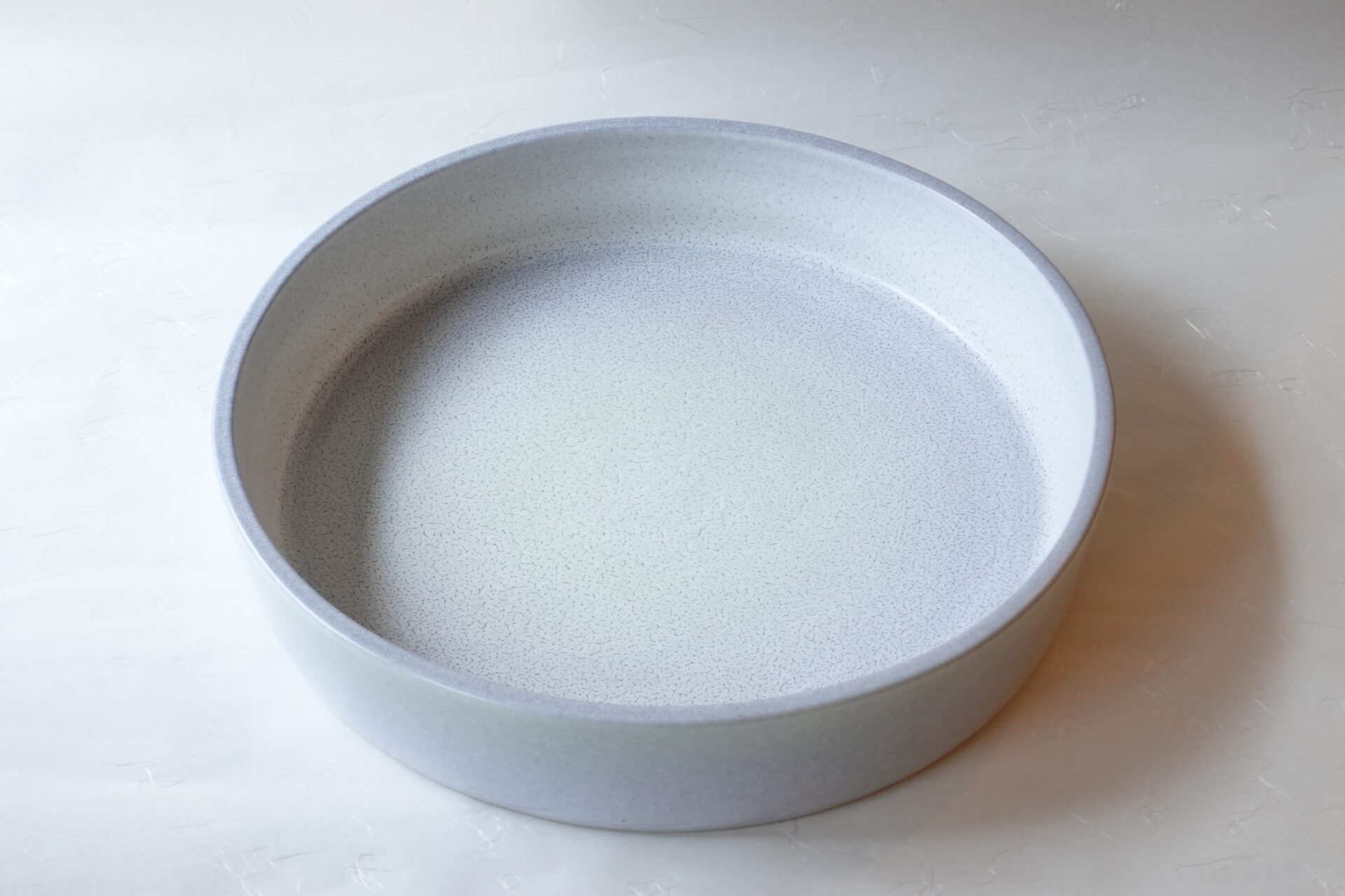 陶器 信楽焼 丸水盤 さわやか 花器 大ぶり かいらぎ 質感が高い 花を引き立てる 品格 洒落た 立派な花 華展 美濃焼 鉄瓶 陶器 漆 漆器 有田焼 金継ぎ 焼き物 食器 陶磁器 伝統工芸品 茶碗 工芸品 九谷焼 南部鉄器 陶芸 陶器市 岐阜 焼き物 磁器 瀬戸物 岐阜県 岐阜市 美殿町６−番地 小林漆陶 漆塗り器 織部焼 小林漆器 箸 金継ぎ お香 食器 茶道具 陶器 美濃焼専門店 お皿 ceramics ih pottery うつわ うつわ屋 お皿屋さん お茶 お茶碗 お箸 かまど この辺に陶器屋さんってあります とうきいち やきもの ガラス工房 ギフト　ギフトショップ マグカップ モダン焼物 レンジできる陶器 切子 南部鉄器 どこ　岐阜市南部鉄器販売店 南部鉄器購入 岐阜県器屋 土鍋 岐阜小洒落たお皿 お椀が出る店 器 塗り物 漆塗り 陶器屋さん 食器屋さん お椀 ひのき 岐阜城周辺茶道具 販売陶器 販売陶器屋さん 陶器店 漆器店 岐阜有名な器屋さん 岐阜県食器売ってるところ 岐阜駅 陶器工芸品店 徳利 売ってる店 急須販売 扇子 抹茶 掛け軸 修復 日本陶瓷 漆器 木の食器 樺細工 江戸切子 食器 漆の器 漆器 うるし 漆器店 漆塗 漆椀 火鉢 灰 美殿町商店街 美濃焼ショップ 岐阜市 湯呑み お店 付近 美濃焼き専門店 美濃焼販売 花瓶 茶器 オンライン輪島塗 なつめ 店近くのガラス屋さん 近くの陶器屋さん 酒器 ガラス 金継ぎ依頼 岐阜鉄器鉄瓶 取扱店 Japanese 陶器 修理 陶器専門店 陶器小売店 岐阜陶器屋 陶器店 陶磁器 陶磁器専門店 陶芸家 おすすめ お店 岐阜食洗機対応 漆椀 Gifu JapanesetablewareJapanesecrafts Japaneseceramics Japanesepottery Handcrafted TraditionalCrafts Japaneseculture Traditionalart Japaneseteautensils TeaCeremony Japaneselacquerware インテリア 一輪挿し 入れ物 陶芸 陶芸皿 陶器いろいろ 陶器店 絵皿 絵柄 オンラインショップ 置物 おひつ オーブントースター 置物スタイリッシュ お皿 オブジェ 置物かわいい お皿陶磁器 お椀陶器 陶器欠損補修 花瓶 貫入 傘立て 陶器花 カップ 花 陶磁器 陶器金継ぎ キャニスター 器 急須 京都 金彩 九州 急須 陶芸食器 コーヒーカップ コップ 小物入れ 皿 ごはん鍋 食洗機 修理 食器 修理金継ぎ 陶器販売 瀬戸物 染付 タンブラー 耐熱陶器 茶碗 近くの陶器店 通販 土物 通販 手作り陶器 陶磁器 鍋