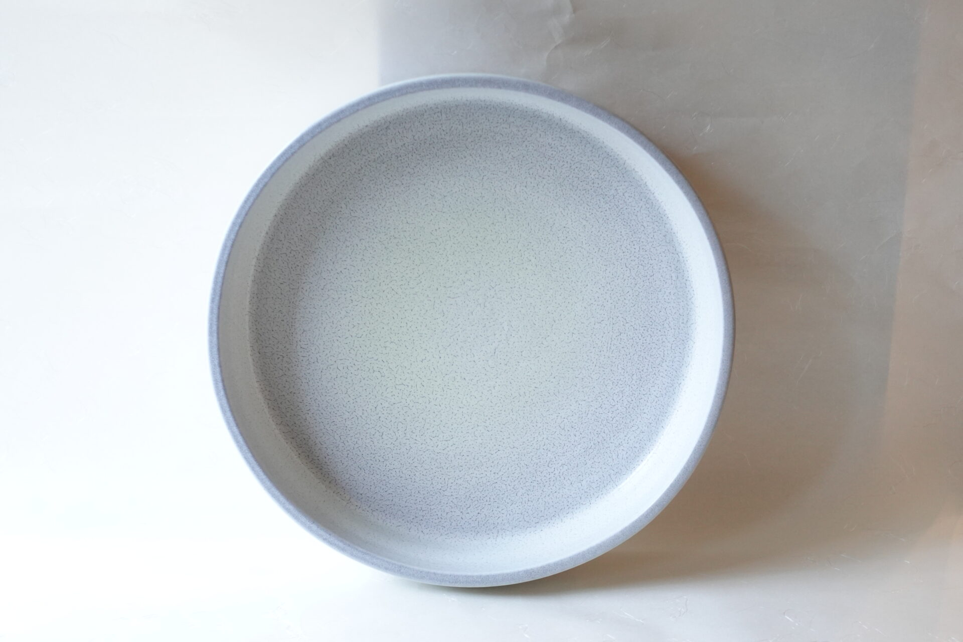 陶器 信楽焼 丸水盤 さわやか 花器 大ぶり かいらぎ 質感が高い 花を引き立てる 品格 洒落た 立派な花 華展 美濃焼 鉄瓶 陶器 漆 漆器 有田焼 金継ぎ 焼き物 食器 陶磁器 伝統工芸品 茶碗 工芸品 九谷焼 南部鉄器 陶芸 陶器市 岐阜 焼き物 磁器 瀬戸物 岐阜県 岐阜市 美殿町６−番地 小林漆陶 漆塗り器 織部焼 小林漆器 箸 金継ぎ お香 食器 茶道具 陶器 美濃焼専門店 お皿 ceramics ih pottery うつわ うつわ屋 お皿屋さん お茶 お茶碗 お箸 かまど この辺に陶器屋さんってあります とうきいち やきもの ガラス工房 ギフト　ギフトショップ マグカップ モダン焼物 レンジできる陶器 切子 南部鉄器 どこ　岐阜市南部鉄器販売店 南部鉄器購入 岐阜県器屋 土鍋 岐阜小洒落たお皿 お椀が出る店 器 塗り物 漆塗り 陶器屋さん 食器屋さん お椀 ひのき 岐阜城周辺茶道具 販売陶器 販売陶器屋さん 陶器店 漆器店 岐阜有名な器屋さん 岐阜県食器売ってるところ 岐阜駅 陶器工芸品店 徳利 売ってる店 急須販売 扇子 抹茶 掛け軸 修復 日本陶瓷 漆器 木の食器 樺細工 江戸切子 食器 漆の器 漆器 うるし 漆器店 漆塗 漆椀 火鉢 灰 美殿町商店街 美濃焼ショップ 岐阜市 湯呑み お店 付近 美濃焼き専門店 美濃焼販売 花瓶 茶器 オンライン輪島塗 なつめ 店近くのガラス屋さん 近くの陶器屋さん 酒器 ガラス 金継ぎ依頼 岐阜鉄器鉄瓶 取扱店 Japanese 陶器 修理 陶器専門店 陶器小売店 岐阜陶器屋 陶器店 陶磁器 陶磁器専門店 陶芸家 おすすめ お店 岐阜食洗機対応 漆椀 Gifu JapanesetablewareJapanesecrafts Japaneseceramics Japanesepottery Handcrafted TraditionalCrafts Japaneseculture Traditionalart Japaneseteautensils TeaCeremony Japaneselacquerware インテリア 一輪挿し 入れ物 陶芸 陶芸皿 陶器いろいろ 陶器店 絵皿 絵柄 オンラインショップ 置物 おひつ オーブントースター 置物スタイリッシュ お皿 オブジェ 置物かわいい お皿陶磁器 お椀陶器 陶器欠損補修 花瓶 貫入 傘立て 陶器花 カップ 花 陶磁器 陶器金継ぎ キャニスター 器 急須 京都 金彩 九州 急須 陶芸食器 コーヒーカップ コップ 小物入れ 皿 ごはん鍋 食洗機 修理 食器 修理金継ぎ 陶器販売 瀬戸物 染付 タンブラー 耐熱陶器 茶碗 近くの陶器店 通販 土物 通販 手作り陶器 陶磁器 鍋