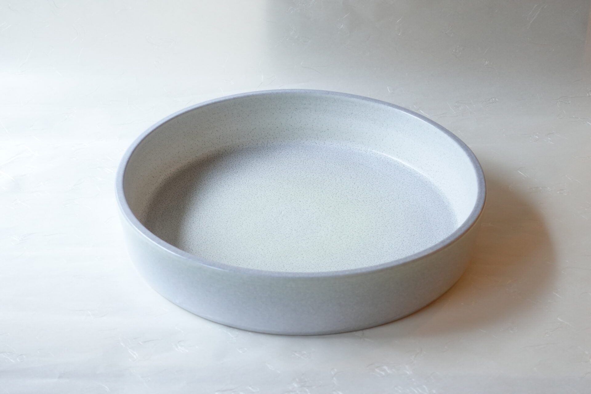 陶器 信楽焼 丸水盤 さわやか 花器 大ぶり かいらぎ 質感が高い 花を引き立てる 品格 洒落た 立派な花 華展 美濃焼 鉄瓶 陶器 漆 漆器 有田焼 金継ぎ 焼き物 食器 陶磁器 伝統工芸品 茶碗 工芸品 九谷焼 南部鉄器 陶芸 陶器市 岐阜 焼き物 磁器 瀬戸物 岐阜県 岐阜市 美殿町６−番地 小林漆陶 漆塗り器 織部焼 小林漆器 箸 金継ぎ お香 食器 茶道具 陶器 美濃焼専門店 お皿 ceramics ih pottery うつわ うつわ屋 お皿屋さん お茶 お茶碗 お箸 かまど この辺に陶器屋さんってあります とうきいち やきもの ガラス工房 ギフト　ギフトショップ マグカップ モダン焼物 レンジできる陶器 切子 南部鉄器 どこ　岐阜市南部鉄器販売店 南部鉄器購入 岐阜県器屋 土鍋 岐阜小洒落たお皿 お椀が出る店 器 塗り物 漆塗り 陶器屋さん 食器屋さん お椀 ひのき 岐阜城周辺茶道具 販売陶器 販売陶器屋さん 陶器店 漆器店 岐阜有名な器屋さん 岐阜県食器売ってるところ 岐阜駅 陶器工芸品店 徳利 売ってる店 急須販売 扇子 抹茶 掛け軸 修復 日本陶瓷 漆器 木の食器 樺細工 江戸切子 食器 漆の器 漆器 うるし 漆器店 漆塗 漆椀 火鉢 灰 美殿町商店街 美濃焼ショップ 岐阜市 湯呑み お店 付近 美濃焼き専門店 美濃焼販売 花瓶 茶器 オンライン輪島塗 なつめ 店近くのガラス屋さん 近くの陶器屋さん 酒器 ガラス 金継ぎ依頼 岐阜鉄器鉄瓶 取扱店 Japanese 陶器 修理 陶器専門店 陶器小売店 岐阜陶器屋 陶器店 陶磁器 陶磁器専門店 陶芸家 おすすめ お店 岐阜食洗機対応 漆椀 Gifu JapanesetablewareJapanesecrafts Japaneseceramics Japanesepottery Handcrafted TraditionalCrafts Japaneseculture Traditionalart Japaneseteautensils TeaCeremony Japaneselacquerware インテリア 一輪挿し 入れ物 陶芸 陶芸皿 陶器いろいろ 陶器店 絵皿 絵柄 オンラインショップ 置物 おひつ オーブントースター 置物スタイリッシュ お皿 オブジェ 置物かわいい お皿陶磁器 お椀陶器 陶器欠損補修 花瓶 貫入 傘立て 陶器花 カップ 花 陶磁器 陶器金継ぎ キャニスター 器 急須 京都 金彩 九州 急須 陶芸食器 コーヒーカップ コップ 小物入れ 皿 ごはん鍋 食洗機 修理 食器 修理金継ぎ 陶器販売 瀬戸物 染付 タンブラー 耐熱陶器 茶碗 近くの陶器店 通販 土物 通販 手作り陶器 陶磁器 鍋