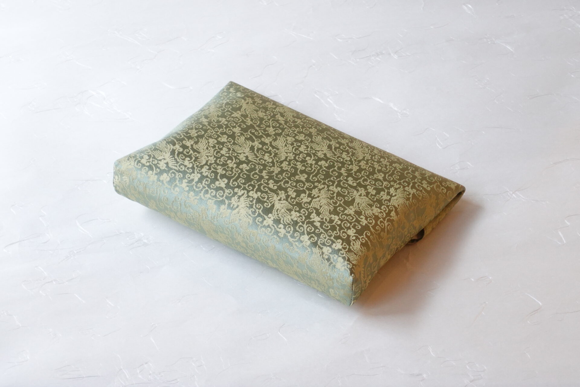 茶道 茶の湯 日本製 正絹 数寄屋袋 すきやぶくろ 和装 和服 亡羊緞子 ぼうようどんす 唐草文 鳳凰 岩城文琳 大名物 仕覆 美濃焼 鉄瓶 陶器 漆 漆器 有田焼 金継ぎ 焼き物 食器 陶磁器 伝統工芸品 茶碗 工芸品 九谷焼 南部鉄器 陶芸 陶器市 岐阜 焼き物 磁器 瀬戸物 岐阜県 岐阜市 美殿町６−番地 小林漆陶 漆塗り器 織部焼 小林漆器 箸 金継ぎ お香 食器 茶道具 陶器 美濃焼専門店 お皿 ceramics ih pottery うつわ うつわ屋 お皿屋さん お茶 お茶碗 お箸 かまど この辺に陶器屋さんってあります とうきいち やきもの ガラス工房 ギフト　ギフトショップ マグカップ モダン焼物 レンジできる陶器 切子 南部鉄器 どこ　岐阜市南部鉄器販売店 南部鉄器購入 岐阜県器屋 土鍋 岐阜小洒落たお皿 お椀が出る店 器 塗り物 漆塗り 陶器屋さん 食器屋さん お椀 ひのき 岐阜城周辺茶道具 販売陶器 販売陶器屋さん 陶器店 漆器店 岐阜有名な器屋さん 岐阜県食器売ってるところ 岐阜駅 陶器工芸品店 徳利 売ってる店 急須販売 扇子 抹茶 掛け軸 修復 日本陶瓷 漆器 木の食器 樺細工 江戸切子 食器 漆の器 漆器 うるし 漆器店 漆塗 漆椀 火鉢 灰 美殿町商店街 美濃焼ショップ 岐阜市 湯呑み お店 付近 美濃焼き専門店 美濃焼販売 花瓶 茶器 オンライン輪島塗 なつめ 店近くのガラス屋さん 近くの陶器屋さん 酒器 ガラス 金継ぎ依頼 岐阜鉄器鉄瓶 取扱店 Japanese 陶器 修理 陶器専門店 陶器小売店 岐阜陶器屋 陶器店 陶磁器 陶磁器専門店 陶芸家 おすすめ お店 岐阜食洗機対応 漆椀 Gifu JapanesetablewareJapanesecrafts Japaneseceramics Japanesepottery Handcrafted TraditionalCrafts Japaneseculture Traditionalart Japaneseteautensils TeaCeremony Japaneselacquerware 棗 お茶道具セット 近くの茶道具店 荒目板 茶道具の扱い方 一閑茶張り 茶道具一式 糸巻棚 裏千家入門セット 薄板 歌花筒 茶道具通販 裏千家 円座 干支扇子 オンラインショップ 茶道具オンライン 茶道稽古セット 表千家茶道具 お抹茶セット 釜 かいし 懐紙 菓子器 懐紙入れ 皆具 官休庵 黒文字 桑小卓 黒茶碗 黒柿 建水 結界 携帯用茶道具 稽古用茶道具 香合 香炉 茶通箱 初心者セット 仕覆 茶道具収納箱 敷板 杓立て すいはつ 数寄屋袋 透木釜 数茶碗 炭斗 水滴 すいはつ 茶道具専門店