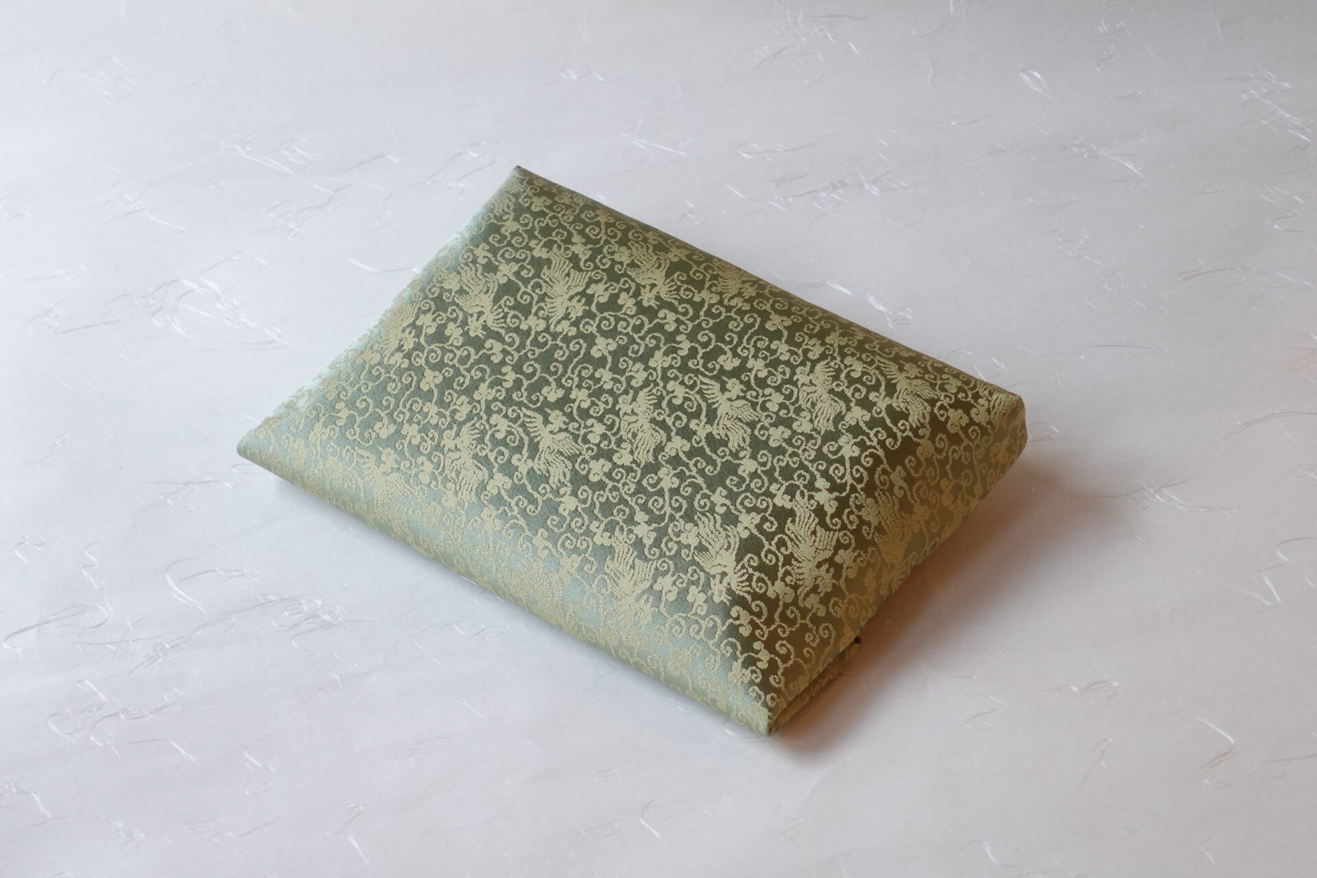 茶道 茶の湯 日本製 正絹 数寄屋袋 すきやぶくろ 和装 和服 亡羊緞子 ぼうようどんす 唐草文 鳳凰 岩城文琳 大名物 仕覆 美濃焼 鉄瓶 陶器 漆 漆器 有田焼 金継ぎ 焼き物 食器 陶磁器 伝統工芸品 茶碗 工芸品 九谷焼 南部鉄器 陶芸 陶器市 岐阜 焼き物 磁器 瀬戸物 岐阜県 岐阜市 美殿町６−番地 小林漆陶 漆塗り器 織部焼 小林漆器 箸 金継ぎ お香 食器 茶道具 陶器 美濃焼専門店 お皿 ceramics ih pottery うつわ うつわ屋 お皿屋さん お茶 お茶碗 お箸 かまど この辺に陶器屋さんってあります とうきいち やきもの ガラス工房 ギフト　ギフトショップ マグカップ モダン焼物 レンジできる陶器 切子 南部鉄器 どこ　岐阜市南部鉄器販売店 南部鉄器購入 岐阜県器屋 土鍋 岐阜小洒落たお皿 お椀が出る店 器 塗り物 漆塗り 陶器屋さん 食器屋さん お椀 ひのき 岐阜城周辺茶道具 販売陶器 販売陶器屋さん 陶器店 漆器店 岐阜有名な器屋さん 岐阜県食器売ってるところ 岐阜駅 陶器工芸品店 徳利 売ってる店 急須販売 扇子 抹茶 掛け軸 修復 日本陶瓷 漆器 木の食器 樺細工 江戸切子 食器 漆の器 漆器 うるし 漆器店 漆塗 漆椀 火鉢 灰 美殿町商店街 美濃焼ショップ 岐阜市 湯呑み お店 付近 美濃焼き専門店 美濃焼販売 花瓶 茶器 オンライン輪島塗 なつめ 店近くのガラス屋さん 近くの陶器屋さん 酒器 ガラス 金継ぎ依頼 岐阜鉄器鉄瓶 取扱店 Japanese 陶器 修理 陶器専門店 陶器小売店 岐阜陶器屋 陶器店 陶磁器 陶磁器専門店 陶芸家 おすすめ お店 岐阜食洗機対応 漆椀 Gifu JapanesetablewareJapanesecrafts Japaneseceramics Japanesepottery Handcrafted TraditionalCrafts Japaneseculture Traditionalart Japaneseteautensils TeaCeremony Japaneselacquerware 棗 お茶道具セット 近くの茶道具店 荒目板 茶道具の扱い方 一閑茶張り 茶道具一式 糸巻棚 裏千家入門セット 薄板 歌花筒 茶道具通販 裏千家 円座 干支扇子 オンラインショップ 茶道具オンライン 茶道稽古セット 表千家茶道具 お抹茶セット 釜 かいし 懐紙 菓子器 懐紙入れ 皆具 官休庵 黒文字 桑小卓 黒茶碗 黒柿 建水 結界 携帯用茶道具 稽古用茶道具 香合 香炉 茶通箱 初心者セット 仕覆 茶道具収納箱 敷板 杓立て すいはつ 数寄屋袋 透木釜 数茶碗 炭斗 水滴 すいはつ 茶道具専門店