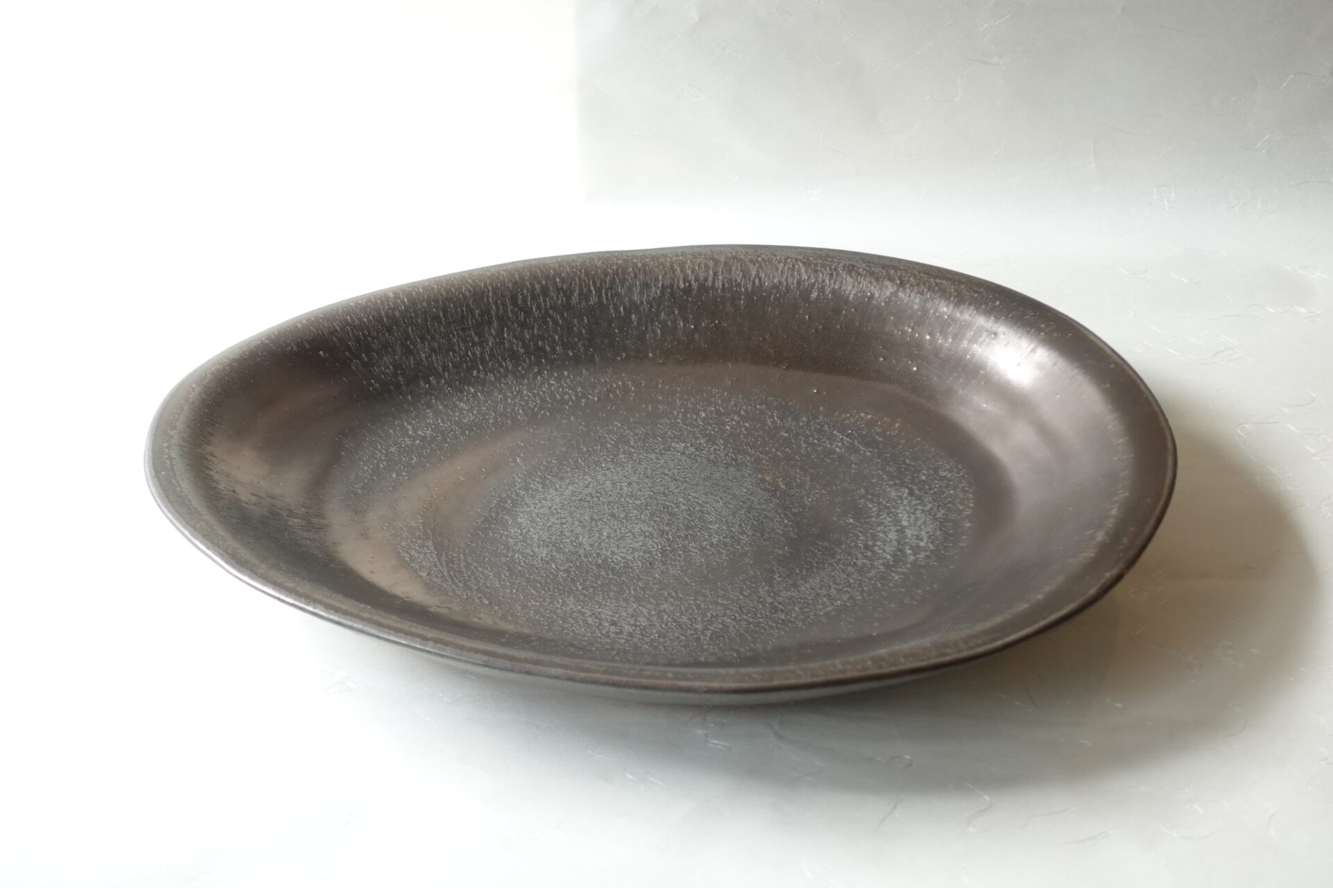 陶器 信楽焼 手づくり 水盤 ダークゴールド 金釉 高級感 荒々しさ 華展 存在感 立派な花 花を引き立てる 飽きが来ない 永く使える 花器 美濃焼 鉄瓶 陶器 漆 漆器 有田焼 金継ぎ 焼き物 食器 陶磁器 伝統工芸品 茶碗 工芸品 九谷焼 南部鉄器 陶芸 陶器市 岐阜 焼き物 磁器 瀬戸物 岐阜県 岐阜市 美殿町６−番地 小林漆陶 漆塗り器 織部焼 小林漆器 箸 金継ぎ お香 食器 茶道具 陶器 美濃焼専門店 お皿 ceramics ih pottery うつわ うつわ屋 お皿屋さん お茶 お茶碗 お箸 かまど この辺に陶器屋さんってあります とうきいち やきもの ガラス工房 ギフト　ギフトショップ マグカップ モダン焼物 レンジできる陶器 切子 南部鉄器 どこ　岐阜市南部鉄器販売店 南部鉄器購入 岐阜県器屋 土鍋 岐阜小洒落たお皿 お椀が出る店 器 塗り物 漆塗り 陶器屋さん 食器屋さん お椀 ひのき 岐阜城周辺茶道具 販売陶器 販売陶器屋さん 陶器店 漆器店 岐阜有名な器屋さん 岐阜県食器売ってるところ 岐阜駅 陶器工芸品店 徳利 売ってる店 急須販売 扇子 抹茶 掛け軸 修復 日本陶瓷 漆器 木の食器 樺細工 江戸切子 食器 漆の器 漆器 うるし 漆器店 漆塗 漆椀 火鉢 灰 美殿町商店街 美濃焼ショップ 岐阜市 湯呑み お店 付近 美濃焼き専門店 美濃焼販売 花瓶 茶器 オンライン輪島塗 なつめ 店近くのガラス屋さん 近くの陶器屋さん 酒器 ガラス 金継ぎ依頼 岐阜鉄器鉄瓶 取扱店 Japanese 陶器 修理 陶器専門店 陶器小売店 岐阜陶器屋 陶器店 陶磁器 陶磁器専門店 陶芸家 おすすめ お店 岐阜食洗機対応 漆椀 Gifu JapanesetablewareJapanesecrafts Japaneseceramics Japanesepottery Handcrafted TraditionalCrafts Japaneseculture Traditionalart Japaneseteautensils TeaCeremony Japaneselacquerware インテリア 一輪挿し 入れ物 陶芸 陶芸皿 陶器いろいろ 陶器店 絵皿 絵柄 オンラインショップ 置物 おひつ オーブントースター 置物スタイリッシュ お皿 オブジェ 置物かわいい お皿陶磁器 お椀陶器 陶器欠損補修 花瓶 貫入 傘立て 陶器花 カップ 花 陶磁器 陶器金継ぎ キャニスター 器 急須 京都 金彩 九州 急須 陶芸食器 コーヒーカップ コップ 小物入れ 皿 ごはん鍋 食洗機 修理 食器 修理金継ぎ 陶器販売 瀬戸物 染付 タンブラー 耐熱陶器 茶碗 近くの陶器店 通販 土物 通販 手作り陶器 陶磁器 鍋