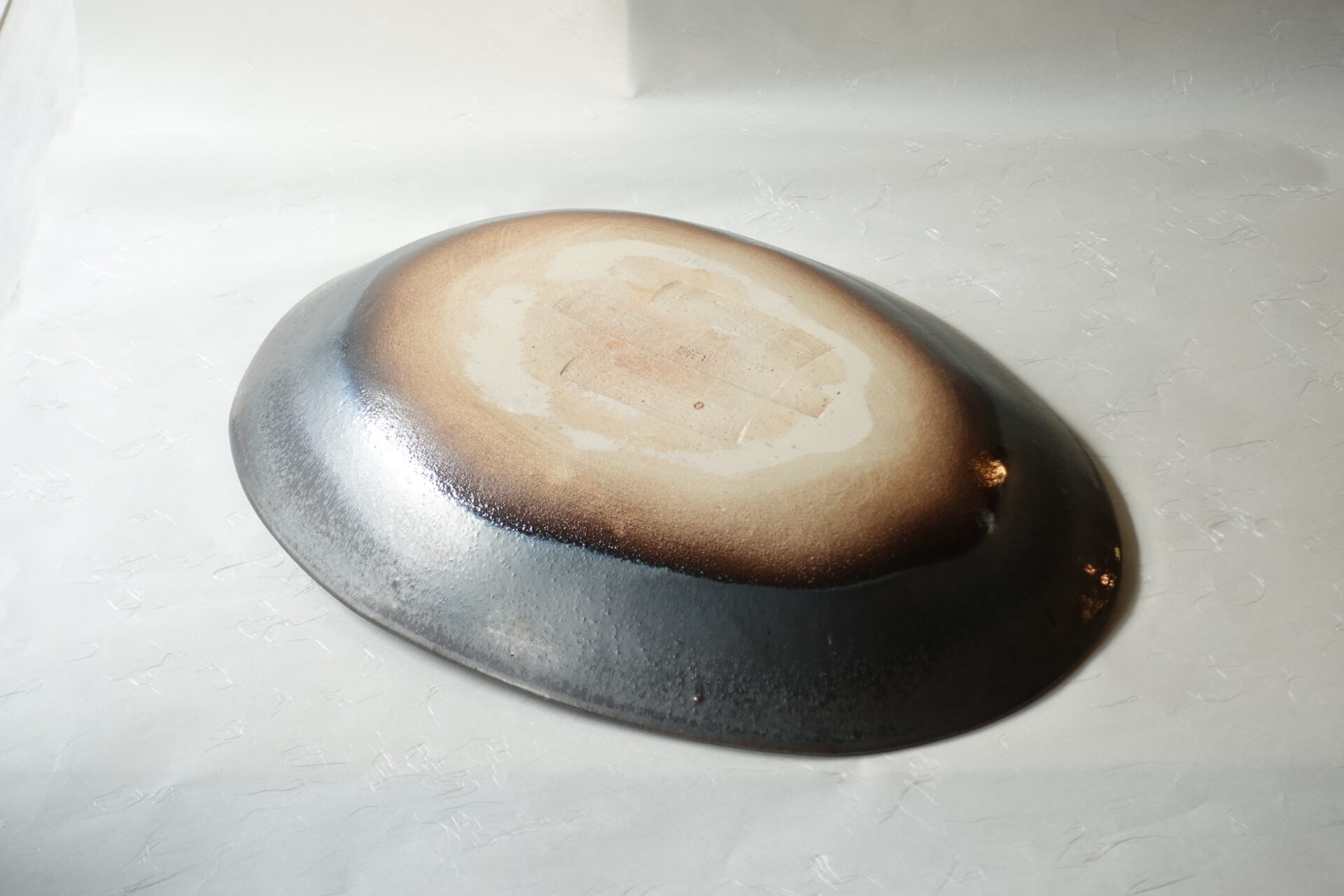 陶器 信楽焼 手づくり 水盤 ダークゴールド 金釉 高級感 荒々しさ 華展 存在感 立派な花 花を引き立てる 飽きが来ない 永く使える 花器 美濃焼 鉄瓶 陶器 漆 漆器 有田焼 金継ぎ 焼き物 食器 陶磁器 伝統工芸品 茶碗 工芸品 九谷焼 南部鉄器 陶芸 陶器市 岐阜 焼き物 磁器 瀬戸物 岐阜県 岐阜市 美殿町６−番地 小林漆陶 漆塗り器 織部焼 小林漆器 箸 金継ぎ お香 食器 茶道具 陶器 美濃焼専門店 お皿 ceramics ih pottery うつわ うつわ屋 お皿屋さん お茶 お茶碗 お箸 かまど この辺に陶器屋さんってあります とうきいち やきもの ガラス工房 ギフト　ギフトショップ マグカップ モダン焼物 レンジできる陶器 切子 南部鉄器 どこ　岐阜市南部鉄器販売店 南部鉄器購入 岐阜県器屋 土鍋 岐阜小洒落たお皿 お椀が出る店 器 塗り物 漆塗り 陶器屋さん 食器屋さん お椀 ひのき 岐阜城周辺茶道具 販売陶器 販売陶器屋さん 陶器店 漆器店 岐阜有名な器屋さん 岐阜県食器売ってるところ 岐阜駅 陶器工芸品店 徳利 売ってる店 急須販売 扇子 抹茶 掛け軸 修復 日本陶瓷 漆器 木の食器 樺細工 江戸切子 食器 漆の器 漆器 うるし 漆器店 漆塗 漆椀 火鉢 灰 美殿町商店街 美濃焼ショップ 岐阜市 湯呑み お店 付近 美濃焼き専門店 美濃焼販売 花瓶 茶器 オンライン輪島塗 なつめ 店近くのガラス屋さん 近くの陶器屋さん 酒器 ガラス 金継ぎ依頼 岐阜鉄器鉄瓶 取扱店 Japanese 陶器 修理 陶器専門店 陶器小売店 岐阜陶器屋 陶器店 陶磁器 陶磁器専門店 陶芸家 おすすめ お店 岐阜食洗機対応 漆椀 Gifu JapanesetablewareJapanesecrafts Japaneseceramics Japanesepottery Handcrafted TraditionalCrafts Japaneseculture Traditionalart Japaneseteautensils TeaCeremony Japaneselacquerware インテリア 一輪挿し 入れ物 陶芸 陶芸皿 陶器いろいろ 陶器店 絵皿 絵柄 オンラインショップ 置物 おひつ オーブントースター 置物スタイリッシュ お皿 オブジェ 置物かわいい お皿陶磁器 お椀陶器 陶器欠損補修 花瓶 貫入 傘立て 陶器花 カップ 花 陶磁器 陶器金継ぎ キャニスター 器 急須 京都 金彩 九州 急須 陶芸食器 コーヒーカップ コップ 小物入れ 皿 ごはん鍋 食洗機 修理 食器 修理金継ぎ 陶器販売 瀬戸物 染付 タンブラー 耐熱陶器 茶碗 近くの陶器店 通販 土物 通販 手作り陶器 陶磁器 鍋