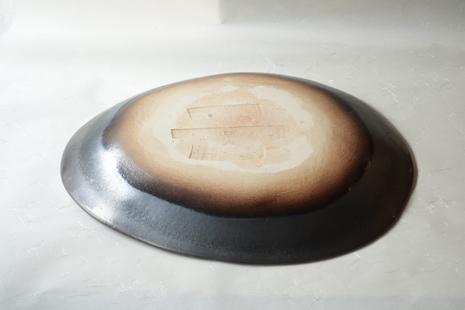 陶器 信楽焼 手づくり 水盤 ダークゴールド 金釉 高級感 荒々しさ 華展 存在感 立派な花 花を引き立てる 飽きが来ない 永く使える 花器 美濃焼 鉄瓶 陶器 漆 漆器 有田焼 金継ぎ 焼き物 食器 陶磁器 伝統工芸品 茶碗 工芸品 九谷焼 南部鉄器 陶芸 陶器市 岐阜 焼き物 磁器 瀬戸物 岐阜県 岐阜市 美殿町６−番地 小林漆陶 漆塗り器 織部焼 小林漆器 箸 金継ぎ お香 食器 茶道具 陶器 美濃焼専門店 お皿 ceramics ih pottery うつわ うつわ屋 お皿屋さん お茶 お茶碗 お箸 かまど この辺に陶器屋さんってあります とうきいち やきもの ガラス工房 ギフト　ギフトショップ マグカップ モダン焼物 レンジできる陶器 切子 南部鉄器 どこ　岐阜市南部鉄器販売店 南部鉄器購入 岐阜県器屋 土鍋 岐阜小洒落たお皿 お椀が出る店 器 塗り物 漆塗り 陶器屋さん 食器屋さん お椀 ひのき 岐阜城周辺茶道具 販売陶器 販売陶器屋さん 陶器店 漆器店 岐阜有名な器屋さん 岐阜県食器売ってるところ 岐阜駅 陶器工芸品店 徳利 売ってる店 急須販売 扇子 抹茶 掛け軸 修復 日本陶瓷 漆器 木の食器 樺細工 江戸切子 食器 漆の器 漆器 うるし 漆器店 漆塗 漆椀 火鉢 灰 美殿町商店街 美濃焼ショップ 岐阜市 湯呑み お店 付近 美濃焼き専門店 美濃焼販売 花瓶 茶器 オンライン輪島塗 なつめ 店近くのガラス屋さん 近くの陶器屋さん 酒器 ガラス 金継ぎ依頼 岐阜鉄器鉄瓶 取扱店 Japanese 陶器 修理 陶器専門店 陶器小売店 岐阜陶器屋 陶器店 陶磁器 陶磁器専門店 陶芸家 おすすめ お店 岐阜食洗機対応 漆椀 Gifu JapanesetablewareJapanesecrafts Japaneseceramics Japanesepottery Handcrafted TraditionalCrafts Japaneseculture Traditionalart Japaneseteautensils TeaCeremony Japaneselacquerware インテリア 一輪挿し 入れ物 陶芸 陶芸皿 陶器いろいろ 陶器店 絵皿 絵柄 オンラインショップ 置物 おひつ オーブントースター 置物スタイリッシュ お皿 オブジェ 置物かわいい お皿陶磁器 お椀陶器 陶器欠損補修 花瓶 貫入 傘立て 陶器花 カップ 花 陶磁器 陶器金継ぎ キャニスター 器 急須 京都 金彩 九州 急須 陶芸食器 コーヒーカップ コップ 小物入れ 皿 ごはん鍋 食洗機 修理 食器 修理金継ぎ 陶器販売 瀬戸物 染付 タンブラー 耐熱陶器 茶碗 近くの陶器店 通販 土物 通販 手作り陶器 陶磁器 鍋