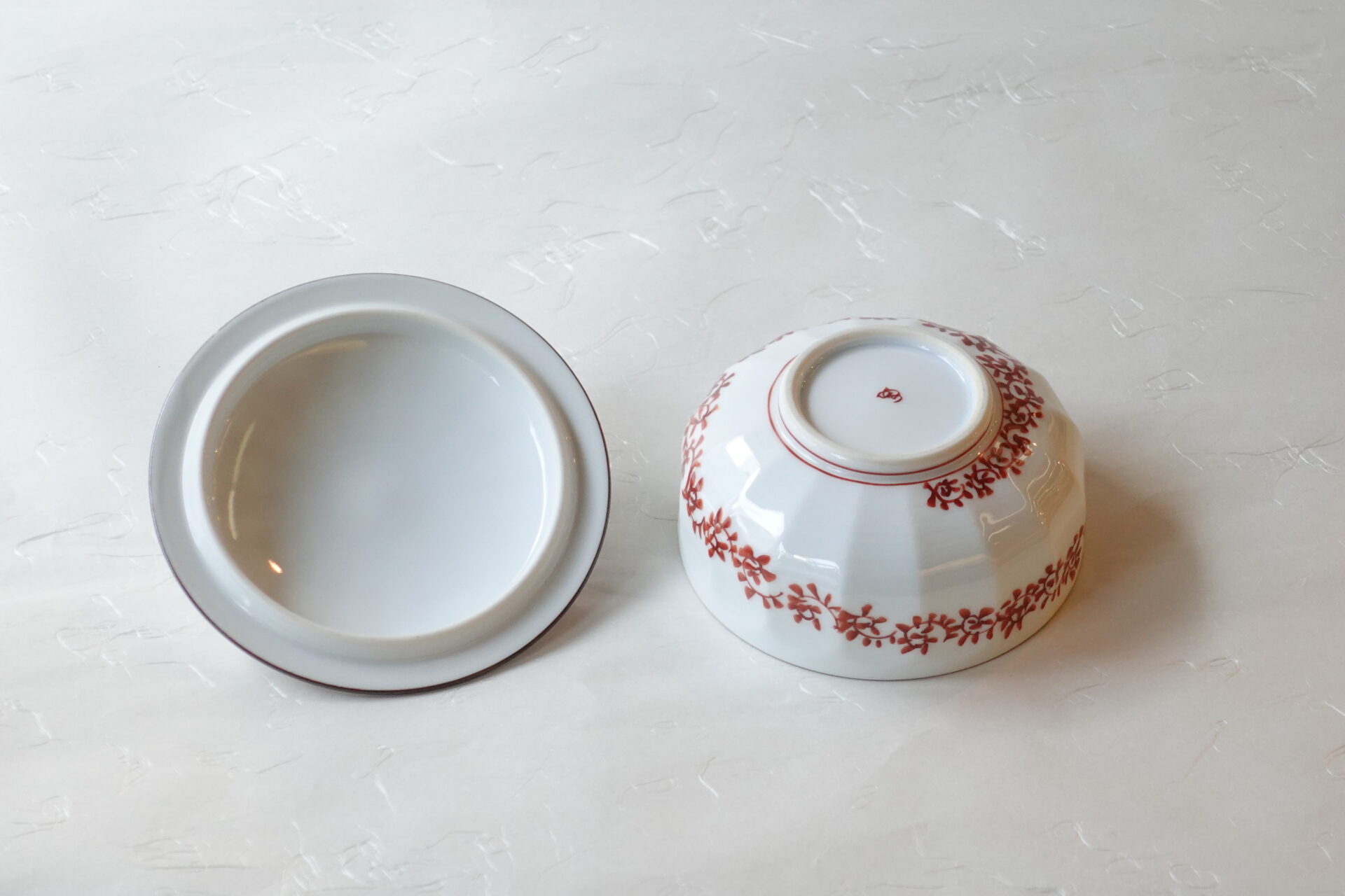 陶磁器 有田焼 赤絵 蓋物 白磁 唐草 手描き 手間 技術 美しい色彩 シンプル 料理を引き立てる 適度なサイズ お菓子まで お洒落 使いやすい 美濃焼 鉄瓶 陶器 漆 漆器 有田焼 金継ぎ 焼き物 食器 陶磁器 伝統工芸品 茶碗 工芸品 九谷焼 南部鉄器 陶芸 陶器市 岐阜 焼き物 磁器 瀬戸物 岐阜県 岐阜市 美殿町６−番地 小林漆陶 漆塗り器 織部焼 小林漆器 箸 金継ぎ お香 食器 茶道具 陶器 美濃焼専門店 お皿 ceramics ih pottery うつわ うつわ屋 お皿屋さん お茶 お茶碗 お箸 かまど この辺に陶器屋さんってあります とうきいち やきもの ガラス工房 ギフト　ギフトショップ マグカップ モダン焼物 レンジできる陶器 切子 南部鉄器 どこ　岐阜市南部鉄器販売店 南部鉄器購入 岐阜県器屋 土鍋 岐阜小洒落たお皿 お椀が出る店 器 塗り物 漆塗り 陶器屋さん 食器屋さん お椀 ひのき 岐阜城周辺茶道具 販売陶器 販売陶器屋さん 陶器店 漆器店 岐阜有名な器屋さん 岐阜県食器売ってるところ 岐阜駅 陶器工芸品店 徳利 売ってる店 急須販売 扇子 抹茶 掛け軸 修復 日本陶瓷 漆器 木の食器 樺細工 江戸切子 食器 漆の器 漆器 うるし 漆器店 漆塗 漆椀 火鉢 灰 美殿町商店街 美濃焼ショップ 岐阜市 湯呑み お店 付近 美濃焼き専門店 美濃焼販売 花瓶 茶器 オンライン輪島塗 なつめ 店近くのガラス屋さん 近くの陶器屋さん 酒器 ガラス 金継ぎ依頼 岐阜鉄器鉄瓶 取扱店 Japanese 陶器 修理 陶器専門店 陶器小売店 岐阜陶器屋 陶器店 陶磁器 陶磁器専門店 陶芸家 おすすめ お店 岐阜食洗機対応 漆椀 Gifu JapanesetablewareJapanesecrafts Japaneseceramics Japanesepottery Handcrafted TraditionalCrafts Japaneseculture Traditionalart Japaneseteautensils TeaCeremony Japaneselacquerware インテリア 一輪挿し 入れ物 陶芸 陶芸皿 陶器いろいろ 陶器店 絵皿 絵柄 オンラインショップ 置物 おひつ オーブントースター 置物スタイリッシュ お皿 オブジェ 置物かわいい お皿陶磁器 お椀陶器 陶器欠損補修 花瓶 貫入 傘立て 陶器花 カップ 花 陶磁器 陶器金継ぎ キャニスター 器 急須 京都 金彩 九州 急須 陶芸食器 コーヒーカップ コップ 小物入れ 皿 ごはん鍋 食洗機 修理 食器 修理金継ぎ 陶器販売 瀬戸物 染付 タンブラー 耐熱陶器 茶碗 近くの陶器店 通販 土物 通販 手作り陶器 陶磁器 鍋