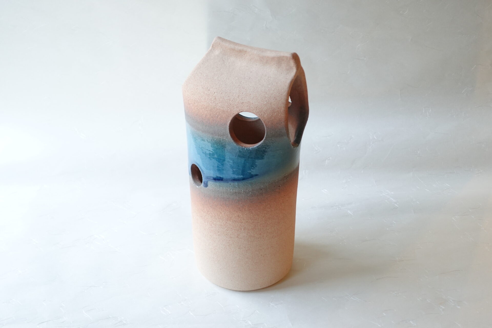 陶器 信楽焼 手づくり 花器 自由度が高い 生け花 穴 青釉 美しい 艶深い アート 美濃焼 鉄瓶 陶器 漆 漆器 有田焼 金継ぎ 焼き物 食器 陶磁器 伝統工芸品 茶碗 工芸品 九谷焼 南部鉄器 陶芸 陶器市 岐阜 焼き物 磁器 瀬戸物 岐阜県 岐阜市 美殿町６−番地 小林漆陶 漆塗り器 織部焼 小林漆器 箸 金継ぎ お香 食器 茶道具 陶器 美濃焼専門店 お皿 ceramics ih pottery うつわ うつわ屋 お皿屋さん お茶 お茶碗 お箸 かまど この辺に陶器屋さんってあります とうきいち やきもの ガラス工房 ギフト　ギフトショップ マグカップ モダン焼物 レンジできる陶器 切子 南部鉄器 どこ　岐阜市南部鉄器販売店 南部鉄器購入 岐阜県器屋 土鍋 岐阜小洒落たお皿 お椀が出る店 器 塗り物 漆塗り 陶器屋さん 食器屋さん お椀 ひのき 岐阜城周辺茶道具 販売陶器 販売陶器屋さん 陶器店 漆器店 岐阜有名な器屋さん 岐阜県食器売ってるところ 岐阜駅 陶器工芸品店 徳利 売ってる店 急須販売 扇子 抹茶 掛け軸 修復 日本陶瓷 漆器 木の食器 樺細工 江戸切子 食器 漆の器 漆器 うるし 漆器店 漆塗 漆椀 火鉢 灰 美殿町商店街 美濃焼ショップ 岐阜市 湯呑み お店 付近 美濃焼き専門店 美濃焼販売 花瓶 茶器 オンライン輪島塗 なつめ 店近くのガラス屋さん 近くの陶器屋さん 酒器 ガラス 金継ぎ依頼 岐阜鉄器鉄瓶 取扱店 Japanese 陶器 修理 陶器専門店 陶器小売店 岐阜陶器屋 陶器店 陶磁器 陶磁器専門店 陶芸家 おすすめ お店 岐阜食洗機対応 漆椀 Gifu JapanesetablewareJapanesecrafts Japaneseceramics Japanesepottery Handcrafted TraditionalCrafts Japaneseculture Traditionalart Japaneseteautensils TeaCeremony Japaneselacquerware インテリア 一輪挿し 入れ物 陶芸 陶芸皿 陶器いろいろ 陶器店 絵皿 絵柄 オンラインショップ 置物 おひつ オーブントースター 置物スタイリッシュ お皿 オブジェ 置物かわいい お皿陶磁器 お椀陶器 陶器欠損補修 花瓶 貫入 傘立て 陶器花 カップ 花 陶磁器 陶器金継ぎ キャニスター 器 急須 京都 金彩 九州 急須 陶芸食器 コーヒーカップ コップ 小物入れ 皿 ごはん鍋 食洗機 修理 食器 修理金継ぎ 陶器販売 瀬戸物 染付 タンブラー 耐熱陶器 茶碗 近くの陶器店 通販 土物 通販 手作り陶器 陶磁器 鍋