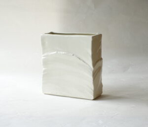 陶器 信楽焼 角型 花器 土物 立体的 落着き 適度なサイズ 使い勝手がよい 置き場所を選ばない 艶やか 上質 高級感 お洒落 美濃焼 鉄瓶 陶器 漆 漆器 有田焼 金継ぎ 焼き物 食器 陶磁器 伝統工芸品 茶碗 工芸品 九谷焼 南部鉄器 陶芸 陶器市 岐阜 焼き物 磁器 瀬戸物 岐阜県 岐阜市 美殿町６−番地 小林漆陶 漆塗り器 織部焼 小林漆器 箸 金継ぎ お香 食器 茶道具 陶器 美濃焼専門店 お皿 ceramics ih pottery うつわ うつわ屋 お皿屋さん お茶 お茶碗 お箸 かまど この辺に陶器屋さんってあります とうきいち やきもの ガラス工房 ギフト　ギフトショップ マグカップ モダン焼物 レンジできる陶器 切子 南部鉄器 どこ　岐阜市南部鉄器販売店 南部鉄器購入 岐阜県器屋 土鍋 岐阜小洒落たお皿 お椀が出る店 器 塗り物 漆塗り 陶器屋さん 食器屋さん お椀 ひのき 岐阜城周辺茶道具 販売陶器 販売陶器屋さん 陶器店 漆器店 岐阜有名な器屋さん 岐阜県食器売ってるところ 岐阜駅 陶器工芸品店 徳利 売ってる店 急須販売 扇子 抹茶 掛け軸 修復 日本陶瓷 漆器 木の食器 樺細工 江戸切子 食器 漆の器 漆器 うるし 漆器店 漆塗 漆椀 火鉢 灰 美殿町商店街 美濃焼ショップ 岐阜市 湯呑み お店 付近 美濃焼き専門店 美濃焼販売 花瓶 茶器 オンライン輪島塗 なつめ 店近くのガラス屋さん 近くの陶器屋さん 酒器 ガラス 金継ぎ依頼 岐阜鉄器鉄瓶 取扱店 Japanese 陶器 修理 陶器専門店 陶器小売店 岐阜陶器屋 陶器店 陶磁器 陶磁器専門店 陶芸家 おすすめ お店 岐阜食洗機対応 漆椀 Gifu JapanesetablewareJapanesecrafts Japaneseceramics Japanesepottery Handcrafted TraditionalCrafts Japaneseculture Traditionalart Japaneseteautensils TeaCeremony Japaneselacquerware インテリア 一輪挿し 入れ物 陶芸 陶芸皿 陶器いろいろ 陶器店 絵皿 絵柄 オンラインショップ 置物 おひつ オーブントースター 置物スタイリッシュ お皿 オブジェ 置物かわいい お皿陶磁器 お椀陶器 陶器欠損補修 花瓶 貫入 傘立て 陶器花 カップ 花 陶磁器 陶器金継ぎ キャニスター 器 急須 京都 金彩 九州 急須 陶芸食器 コーヒーカップ コップ 小物入れ 皿 ごはん鍋 食洗機 修理 食器 修理金継ぎ 陶器販売 瀬戸物 染付 タンブラー 耐熱陶器 茶碗 近くの陶器店 通販 土物 通販 手作り陶器 陶磁器 鍋