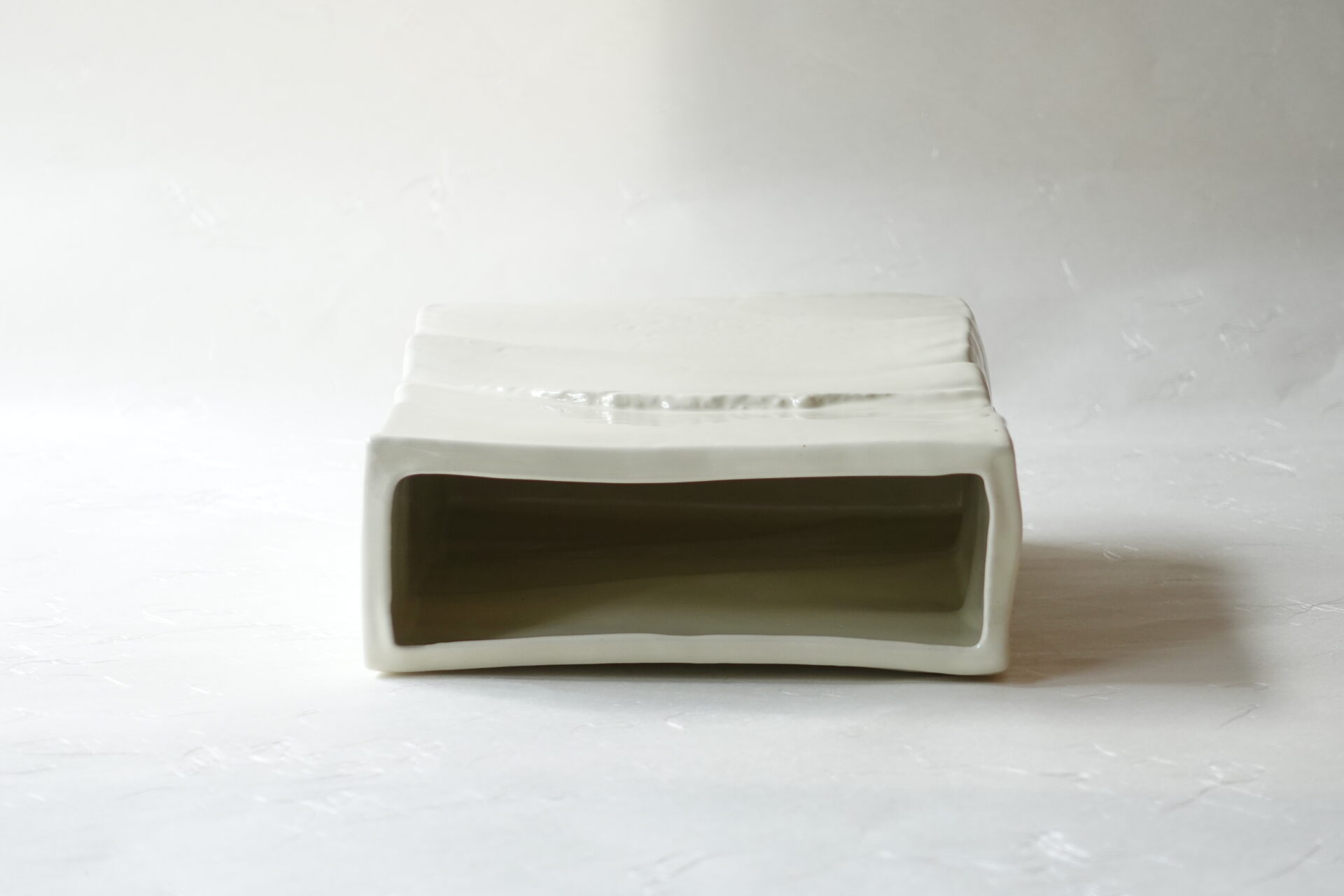 陶器 信楽焼 角型 花器 土物 立体的 落着き 適度なサイズ 使い勝手がよい 置き場所を選ばない 艶やか 上質 高級感 お洒落 美濃焼 鉄瓶 陶器 漆 漆器 有田焼 金継ぎ 焼き物 食器 陶磁器 伝統工芸品 茶碗 工芸品 九谷焼 南部鉄器 陶芸 陶器市 岐阜 焼き物 磁器 瀬戸物 岐阜県 岐阜市 美殿町６−番地 小林漆陶 漆塗り器 織部焼 小林漆器 箸 金継ぎ お香 食器 茶道具 陶器 美濃焼専門店 お皿 ceramics ih pottery うつわ うつわ屋 お皿屋さん お茶 お茶碗 お箸 かまど この辺に陶器屋さんってあります とうきいち やきもの ガラス工房 ギフト　ギフトショップ マグカップ モダン焼物 レンジできる陶器 切子 南部鉄器 どこ　岐阜市南部鉄器販売店 南部鉄器購入 岐阜県器屋 土鍋 岐阜小洒落たお皿 お椀が出る店 器 塗り物 漆塗り 陶器屋さん 食器屋さん お椀 ひのき 岐阜城周辺茶道具 販売陶器 販売陶器屋さん 陶器店 漆器店 岐阜有名な器屋さん 岐阜県食器売ってるところ 岐阜駅 陶器工芸品店 徳利 売ってる店 急須販売 扇子 抹茶 掛け軸 修復 日本陶瓷 漆器 木の食器 樺細工 江戸切子 食器 漆の器 漆器 うるし 漆器店 漆塗 漆椀 火鉢 灰 美殿町商店街 美濃焼ショップ 岐阜市 湯呑み お店 付近 美濃焼き専門店 美濃焼販売 花瓶 茶器 オンライン輪島塗 なつめ 店近くのガラス屋さん 近くの陶器屋さん 酒器 ガラス 金継ぎ依頼 岐阜鉄器鉄瓶 取扱店 Japanese 陶器 修理 陶器専門店 陶器小売店 岐阜陶器屋 陶器店 陶磁器 陶磁器専門店 陶芸家 おすすめ お店 岐阜食洗機対応 漆椀 Gifu JapanesetablewareJapanesecrafts Japaneseceramics Japanesepottery Handcrafted TraditionalCrafts Japaneseculture Traditionalart Japaneseteautensils TeaCeremony Japaneselacquerware インテリア 一輪挿し 入れ物 陶芸 陶芸皿 陶器いろいろ 陶器店 絵皿 絵柄 オンラインショップ 置物 おひつ オーブントースター 置物スタイリッシュ お皿 オブジェ 置物かわいい お皿陶磁器 お椀陶器 陶器欠損補修 花瓶 貫入 傘立て 陶器花 カップ 花 陶磁器 陶器金継ぎ キャニスター 器 急須 京都 金彩 九州 急須 陶芸食器 コーヒーカップ コップ 小物入れ 皿 ごはん鍋 食洗機 修理 食器 修理金継ぎ 陶器販売 瀬戸物 染付 タンブラー 耐熱陶器 茶碗 近くの陶器店 通販 土物 通販 手作り陶器 陶磁器 鍋