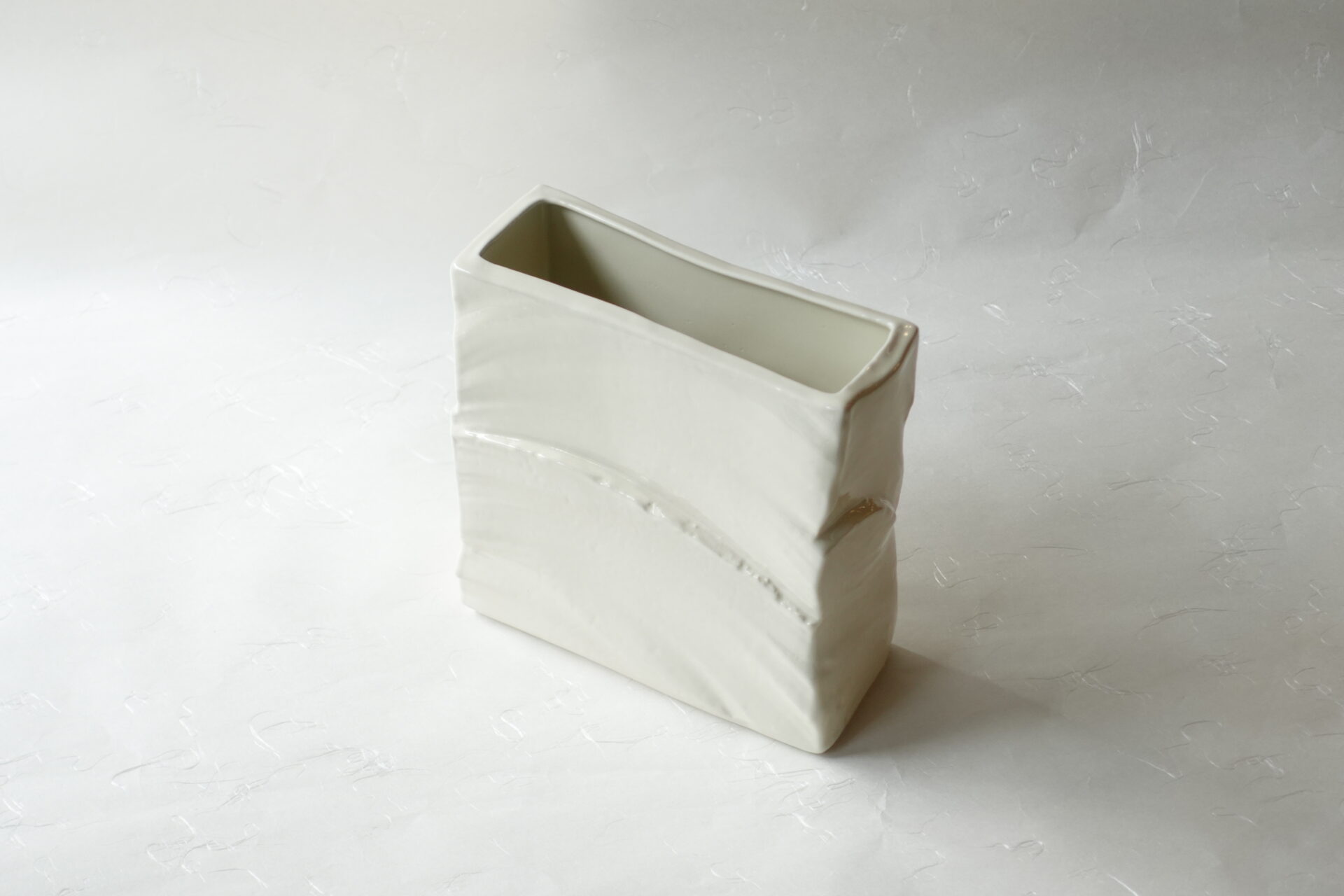 陶器 信楽焼 角型 花器 土物 立体的 落着き 適度なサイズ 使い勝手がよい 置き場所を選ばない 艶やか 上質 高級感 お洒落 美濃焼 鉄瓶 陶器 漆 漆器 有田焼 金継ぎ 焼き物 食器 陶磁器 伝統工芸品 茶碗 工芸品 九谷焼 南部鉄器 陶芸 陶器市 岐阜 焼き物 磁器 瀬戸物 岐阜県 岐阜市 美殿町６−番地 小林漆陶 漆塗り器 織部焼 小林漆器 箸 金継ぎ お香 食器 茶道具 陶器 美濃焼専門店 お皿 ceramics ih pottery うつわ うつわ屋 お皿屋さん お茶 お茶碗 お箸 かまど この辺に陶器屋さんってあります とうきいち やきもの ガラス工房 ギフト　ギフトショップ マグカップ モダン焼物 レンジできる陶器 切子 南部鉄器 どこ　岐阜市南部鉄器販売店 南部鉄器購入 岐阜県器屋 土鍋 岐阜小洒落たお皿 お椀が出る店 器 塗り物 漆塗り 陶器屋さん 食器屋さん お椀 ひのき 岐阜城周辺茶道具 販売陶器 販売陶器屋さん 陶器店 漆器店 岐阜有名な器屋さん 岐阜県食器売ってるところ 岐阜駅 陶器工芸品店 徳利 売ってる店 急須販売 扇子 抹茶 掛け軸 修復 日本陶瓷 漆器 木の食器 樺細工 江戸切子 食器 漆の器 漆器 うるし 漆器店 漆塗 漆椀 火鉢 灰 美殿町商店街 美濃焼ショップ 岐阜市 湯呑み お店 付近 美濃焼き専門店 美濃焼販売 花瓶 茶器 オンライン輪島塗 なつめ 店近くのガラス屋さん 近くの陶器屋さん 酒器 ガラス 金継ぎ依頼 岐阜鉄器鉄瓶 取扱店 Japanese 陶器 修理 陶器専門店 陶器小売店 岐阜陶器屋 陶器店 陶磁器 陶磁器専門店 陶芸家 おすすめ お店 岐阜食洗機対応 漆椀 Gifu JapanesetablewareJapanesecrafts Japaneseceramics Japanesepottery Handcrafted TraditionalCrafts Japaneseculture Traditionalart Japaneseteautensils TeaCeremony Japaneselacquerware インテリア 一輪挿し 入れ物 陶芸 陶芸皿 陶器いろいろ 陶器店 絵皿 絵柄 オンラインショップ 置物 おひつ オーブントースター 置物スタイリッシュ お皿 オブジェ 置物かわいい お皿陶磁器 お椀陶器 陶器欠損補修 花瓶 貫入 傘立て 陶器花 カップ 花 陶磁器 陶器金継ぎ キャニスター 器 急須 京都 金彩 九州 急須 陶芸食器 コーヒーカップ コップ 小物入れ 皿 ごはん鍋 食洗機 修理 食器 修理金継ぎ 陶器販売 瀬戸物 染付 タンブラー 耐熱陶器 茶碗 近くの陶器店 通販 土物 通販 手作り陶器 陶磁器 鍋