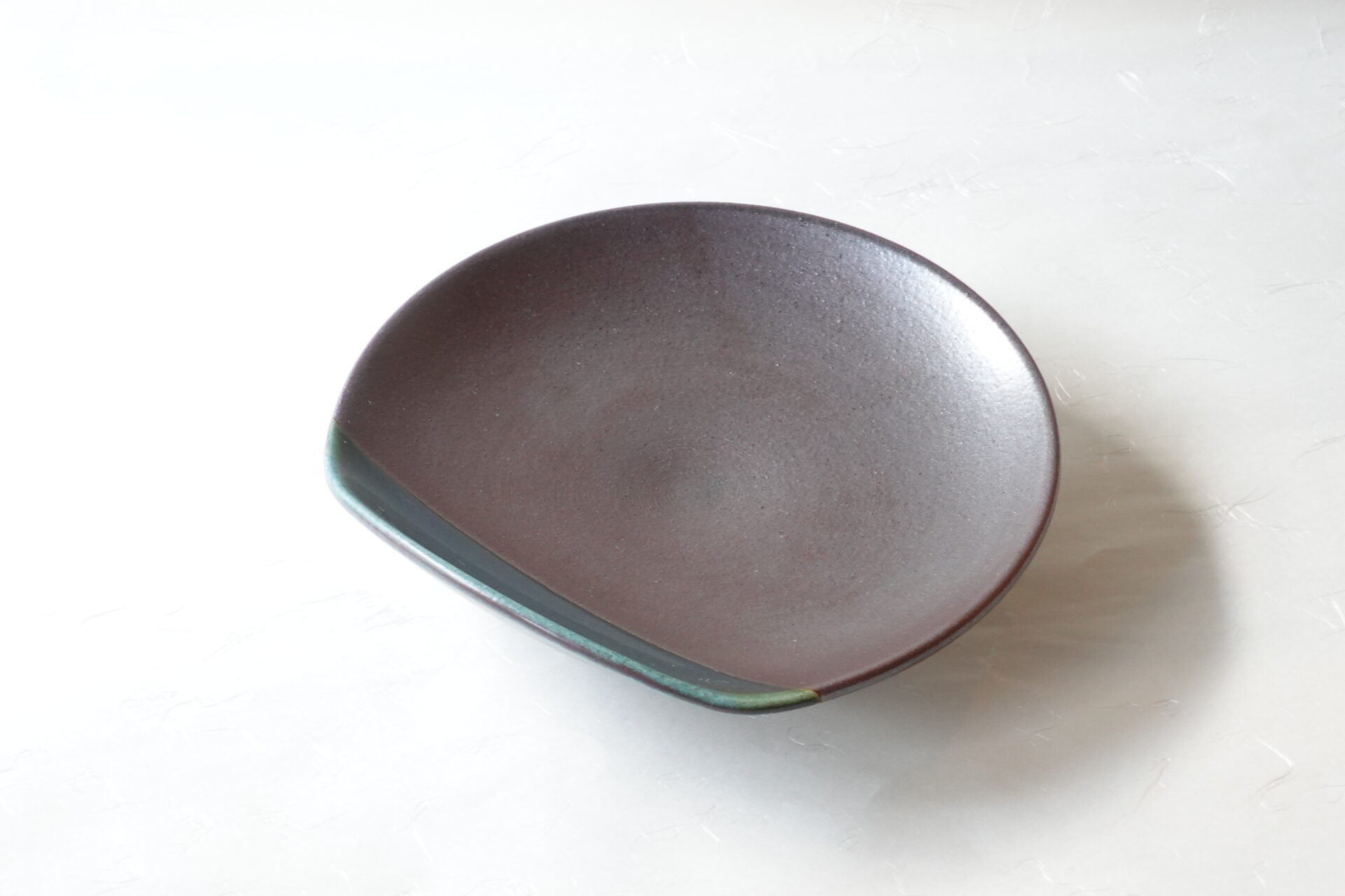 陶器 有田焼 中尾哲彰 コンポート 天皿 ろくろ成形 南蛮 窯変 渋い 盛皿 映える 料理 落ち着いた色合い 引き立てる モダン 美濃焼 鉄瓶 陶器 漆 漆器 有田焼 金継ぎ 焼き物 食器 陶磁器 伝統工芸品 茶碗 工芸品 九谷焼 南部鉄器 陶芸 陶器市 岐阜 焼き物 磁器 瀬戸物 岐阜県 岐阜市 美殿町６−番地 小林漆陶 漆塗り器 織部焼 小林漆器 箸 金継ぎ お香 食器 茶道具 陶器 美濃焼専門店 お皿 ceramics ih pottery うつわ うつわ屋 お皿屋さん お茶 お茶碗 お箸 かまど この辺に陶器屋さんってあります とうきいち やきもの ガラス工房 ギフト　ギフトショップ マグカップ モダン焼物 レンジできる陶器 切子 南部鉄器 どこ　岐阜市南部鉄器販売店 南部鉄器購入 岐阜県器屋 土鍋 岐阜小洒落たお皿 お椀が出る店 器 塗り物 漆塗り 陶器屋さん 食器屋さん お椀 ひのき 岐阜城周辺茶道具 販売陶器 販売陶器屋さん 陶器店 漆器店 岐阜有名な器屋さん 岐阜県食器売ってるところ 岐阜駅 陶器工芸品店 徳利 売ってる店 急須販売 扇子 抹茶 掛け軸 修復 日本陶瓷 漆器 木の食器 樺細工 江戸切子 食器 漆の器 漆器 うるし 漆器店 漆塗 漆椀 火鉢 灰 美殿町商店街 美濃焼ショップ 岐阜市 湯呑み お店 付近 美濃焼き専門店 美濃焼販売 花瓶 茶器 オンライン輪島塗 なつめ 店近くのガラス屋さん 近くの陶器屋さん 酒器 ガラス 金継ぎ依頼 岐阜鉄器鉄瓶 取扱店 Japanese 陶器 修理 陶器専門店 陶器小売店 岐阜陶器屋 陶器店 陶磁器 陶磁器専門店 陶芸家 おすすめ お店 岐阜食洗機対応 漆椀 Gifu JapanesetablewareJapanesecrafts Japaneseceramics Japanesepottery Handcrafted TraditionalCrafts Japaneseculture Traditionalart Japaneseteautensils TeaCeremony Japaneselacquerware インテリア 一輪挿し 入れ物 陶芸 陶芸皿 陶器いろいろ 陶器店 絵皿 絵柄 オンラインショップ 置物 おひつ オーブントースター 置物スタイリッシュ お皿 オブジェ 置物かわいい お皿陶磁器 お椀陶器 陶器欠損補修 花瓶 貫入 傘立て 陶器花 カップ 花 陶磁器 陶器金継ぎ キャニスター 器 急須 京都 金彩 九州 急須 陶芸食器 コーヒーカップ コップ 小物入れ 皿 ごはん鍋 食洗機 修理 食器 修理金継ぎ 陶器販売 瀬戸物 染付 タンブラー 耐熱陶器 茶碗 近くの陶器店 通販 土物 通販 手作り陶器 陶磁器 鍋