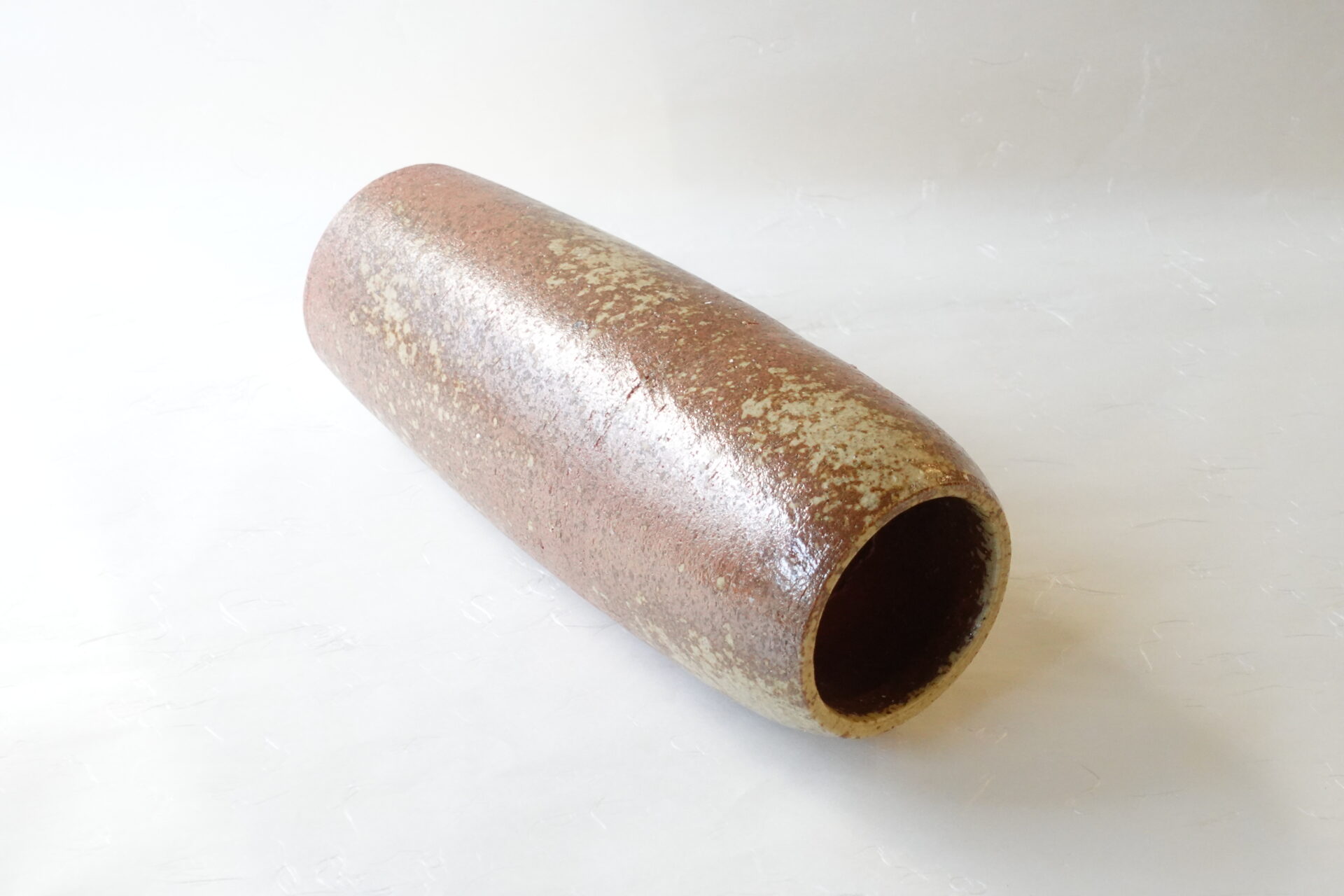 陶器 信楽焼 投入 花器 生け花 風情 美しい花を表現 焼き締め 素朴 力強い 窯変 土味 丸み やさしい雰囲気 簡単 日常空間 質感高い 美濃焼 鉄瓶 陶器 漆 漆器 有田焼 金継ぎ 焼き物 食器 陶磁器 伝統工芸品 茶碗 工芸品 九谷焼 南部鉄器 陶芸 陶器市 岐阜 焼き物 磁器 瀬戸物 岐阜県 岐阜市 美殿町６−番地 小林漆陶 漆塗り器 織部焼 小林漆器 箸 金継ぎ お香 食器 茶道具 陶器 美濃焼専門店 お皿 ceramics ih pottery うつわ うつわ屋 お皿屋さん お茶 お茶碗 お箸 かまど この辺に陶器屋さんってあります とうきいち やきもの ガラス工房 ギフト　ギフトショップ マグカップ モダン焼物 レンジできる陶器 切子 南部鉄器 どこ　岐阜市南部鉄器販売店 南部鉄器購入 岐阜県器屋 土鍋 岐阜小洒落たお皿 お椀が出る店 器 塗り物 漆塗り 陶器屋さん 食器屋さん お椀 ひのき 岐阜城周辺茶道具 販売陶器 販売陶器屋さん 陶器店 漆器店 岐阜有名な器屋さん 岐阜県食器売ってるところ 岐阜駅 陶器工芸品店 徳利 売ってる店 急須販売 扇子 抹茶 掛け軸 修復 日本陶瓷 漆器 木の食器 樺細工 江戸切子 食器 漆の器 漆器 うるし 漆器店 漆塗 漆椀 火鉢 灰 美殿町商店街 美濃焼ショップ 岐阜市 湯呑み お店 付近 美濃焼き専門店 美濃焼販売 花瓶 茶器 オンライン輪島塗 なつめ 店近くのガラス屋さん 近くの陶器屋さん 酒器 ガラス 金継ぎ依頼 岐阜鉄器鉄瓶 取扱店 Japanese 陶器 修理 陶器専門店 陶器小売店 岐阜陶器屋 陶器店 陶磁器 陶磁器専門店 陶芸家 おすすめ お店 岐阜食洗機対応 漆椀 Gifu JapanesetablewareJapanesecrafts Japaneseceramics Japanesepottery Handcrafted TraditionalCrafts Japaneseculture Traditionalart Japaneseteautensils TeaCeremony Japaneselacquerware インテリア 一輪挿し 入れ物 陶芸 陶芸皿 陶器いろいろ 陶器店 絵皿 絵柄 オンラインショップ 置物 おひつ オーブントースター 置物スタイリッシュ お皿 オブジェ 置物かわいい お皿陶磁器 お椀陶器 陶器欠損補修 花瓶 貫入 傘立て 陶器花 カップ 花 陶磁器 陶器金継ぎ キャニスター 器 急須 京都 金彩 九州 急須 陶芸食器 コーヒーカップ コップ 小物入れ 皿 ごはん鍋 食洗機 修理 食器 修理金継ぎ 陶器販売 瀬戸物 染付 タンブラー 耐熱陶器 茶碗 近くの陶器店 通販 土物 通販 手作り陶器 陶磁器 鍋