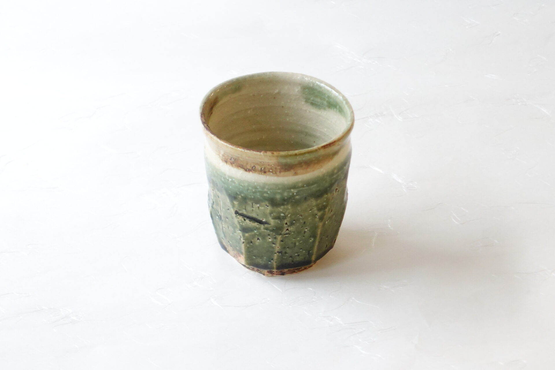 陶器 美濃焼 手づくり 湯呑 ろくろ成形 織部 削ぎ 力強い 荒々しさ ろくろ目 大ぶり たっぷり 楽しむ 口当たりが良い 飲みやすい 土もの 美濃焼 鉄瓶 陶器 漆 漆器 有田焼 金継ぎ 焼き物 食器 陶磁器 伝統工芸品 茶碗 工芸品 九谷焼 南部鉄器 陶芸 陶器市 岐阜 焼き物 磁器 瀬戸物 岐阜県 岐阜市 美殿町６−番地 小林漆陶 漆塗り器 織部焼 小林漆器 箸 金継ぎ お香 食器 茶道具 陶器 美濃焼専門店 お皿 ceramics ih pottery うつわ うつわ屋 お皿屋さん お茶 お茶碗 お箸 かまど この辺に陶器屋さんってあります とうきいち やきもの ガラス工房 ギフト　ギフトショップ マグカップ モダン焼物 レンジできる陶器 切子 南部鉄器 どこ　岐阜市南部鉄器販売店 南部鉄器購入 岐阜県器屋 土鍋 岐阜小洒落たお皿 お椀が出る店 器 塗り物 漆塗り 陶器屋さん 食器屋さん お椀 ひのき 岐阜城周辺茶道具 販売陶器 販売陶器屋さん 陶器店 漆器店 岐阜有名な器屋さん 岐阜県食器売ってるところ 岐阜駅 陶器工芸品店 徳利 売ってる店 急須販売 扇子 抹茶 掛け軸 修復 日本陶瓷 漆器 木の食器 樺細工 江戸切子 食器 漆の器 漆器 うるし 漆器店 漆塗 漆椀 火鉢 灰 美殿町商店街 美濃焼ショップ 岐阜市 湯呑み お店 付近 美濃焼き専門店 美濃焼販売 花瓶 茶器 オンライン輪島塗 なつめ 店近くのガラス屋さん 近くの陶器屋さん 酒器 ガラス 金継ぎ依頼 岐阜鉄器鉄瓶 取扱店 Japanese 陶器 修理 陶器専門店 陶器小売店 岐阜陶器屋 陶器店 陶磁器 陶磁器専門店 陶芸家 おすすめ お店 岐阜食洗機対応 漆椀 Gifu JapanesetablewareJapanesecrafts Japaneseceramics Japanesepottery Handcrafted TraditionalCrafts Japaneseculture Traditionalart Japaneseteautensils TeaCeremony Japaneselacquerware インテリア 一輪挿し 入れ物 陶芸 陶芸皿 陶器いろいろ 陶器店 絵皿 絵柄 オンラインショップ 置物 おひつ オーブントースター 置物スタイリッシュ お皿 オブジェ 置物かわいい お皿陶磁器 お椀陶器 陶器欠損補修 花瓶 貫入 傘立て 陶器花 カップ 花 陶磁器 陶器金継ぎ キャニスター 器 急須 京都 金彩 九州 急須 陶芸食器 コーヒーカップ コップ 小物入れ 皿 ごはん鍋 食洗機 修理 食器 修理金継ぎ 陶器販売 瀬戸物 染付 タンブラー 耐熱陶器 茶碗 近くの陶器店 通販 土物 通販 手作り陶器 陶磁器 鍋