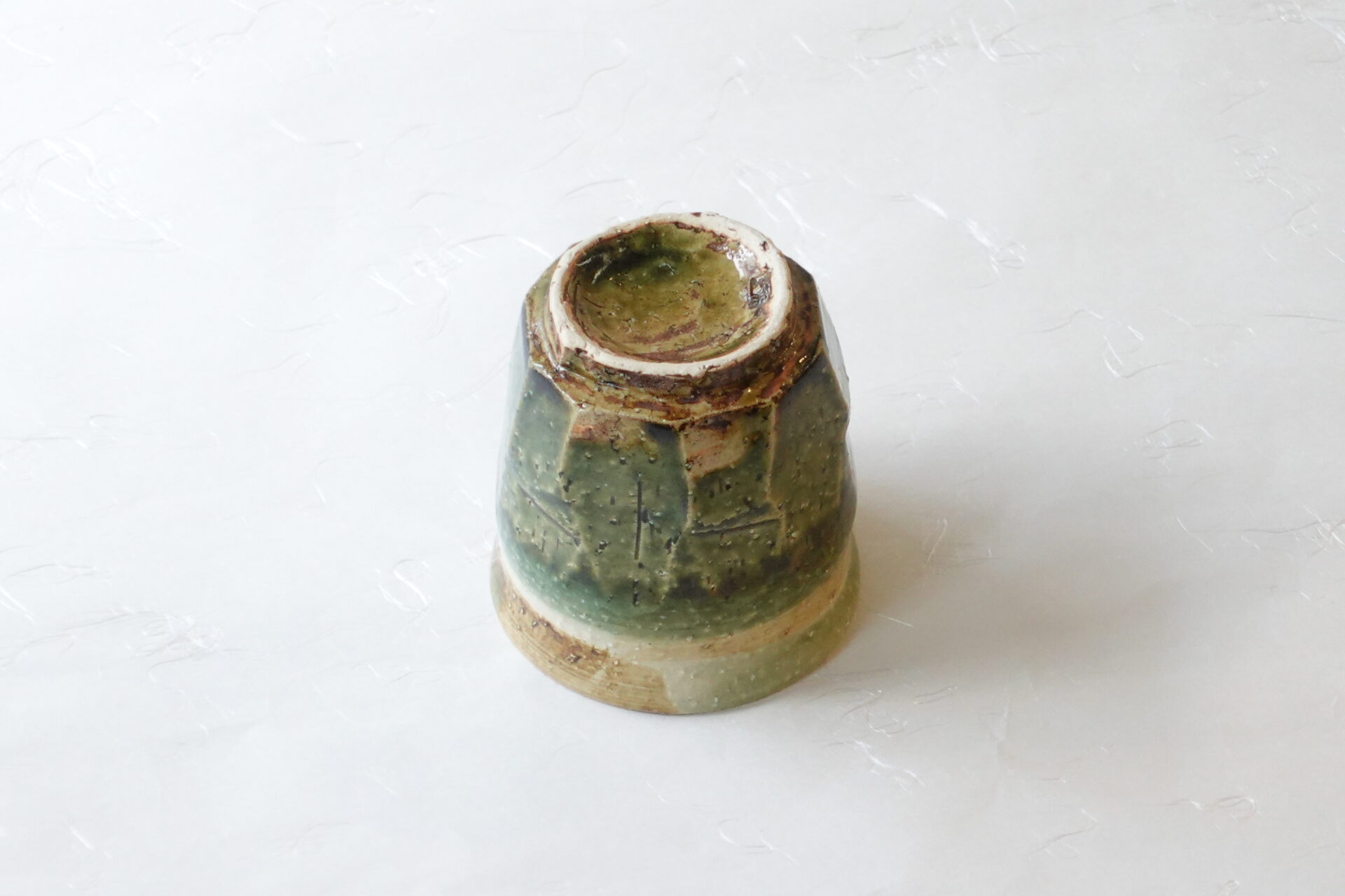 陶器 美濃焼 手づくり 湯呑 ろくろ成形 織部 削ぎ 力強い 荒々しさ ろくろ目 大ぶり たっぷり 楽しむ 口当たりが良い 飲みやすい 土もの 美濃焼 鉄瓶 陶器 漆 漆器 有田焼 金継ぎ 焼き物 食器 陶磁器 伝統工芸品 茶碗 工芸品 九谷焼 南部鉄器 陶芸 陶器市 岐阜 焼き物 磁器 瀬戸物 岐阜県 岐阜市 美殿町６−番地 小林漆陶 漆塗り器 織部焼 小林漆器 箸 金継ぎ お香 食器 茶道具 陶器 美濃焼専門店 お皿 ceramics ih pottery うつわ うつわ屋 お皿屋さん お茶 お茶碗 お箸 かまど この辺に陶器屋さんってあります とうきいち やきもの ガラス工房 ギフト　ギフトショップ マグカップ モダン焼物 レンジできる陶器 切子 南部鉄器 どこ　岐阜市南部鉄器販売店 南部鉄器購入 岐阜県器屋 土鍋 岐阜小洒落たお皿 お椀が出る店 器 塗り物 漆塗り 陶器屋さん 食器屋さん お椀 ひのき 岐阜城周辺茶道具 販売陶器 販売陶器屋さん 陶器店 漆器店 岐阜有名な器屋さん 岐阜県食器売ってるところ 岐阜駅 陶器工芸品店 徳利 売ってる店 急須販売 扇子 抹茶 掛け軸 修復 日本陶瓷 漆器 木の食器 樺細工 江戸切子 食器 漆の器 漆器 うるし 漆器店 漆塗 漆椀 火鉢 灰 美殿町商店街 美濃焼ショップ 岐阜市 湯呑み お店 付近 美濃焼き専門店 美濃焼販売 花瓶 茶器 オンライン輪島塗 なつめ 店近くのガラス屋さん 近くの陶器屋さん 酒器 ガラス 金継ぎ依頼 岐阜鉄器鉄瓶 取扱店 Japanese 陶器 修理 陶器専門店 陶器小売店 岐阜陶器屋 陶器店 陶磁器 陶磁器専門店 陶芸家 おすすめ お店 岐阜食洗機対応 漆椀 Gifu JapanesetablewareJapanesecrafts Japaneseceramics Japanesepottery Handcrafted TraditionalCrafts Japaneseculture Traditionalart Japaneseteautensils TeaCeremony Japaneselacquerware インテリア 一輪挿し 入れ物 陶芸 陶芸皿 陶器いろいろ 陶器店 絵皿 絵柄 オンラインショップ 置物 おひつ オーブントースター 置物スタイリッシュ お皿 オブジェ 置物かわいい お皿陶磁器 お椀陶器 陶器欠損補修 花瓶 貫入 傘立て 陶器花 カップ 花 陶磁器 陶器金継ぎ キャニスター 器 急須 京都 金彩 九州 急須 陶芸食器 コーヒーカップ コップ 小物入れ 皿 ごはん鍋 食洗機 修理 食器 修理金継ぎ 陶器販売 瀬戸物 染付 タンブラー 耐熱陶器 茶碗 近くの陶器店 通販 土物 通販 手作り陶器 陶磁器 鍋