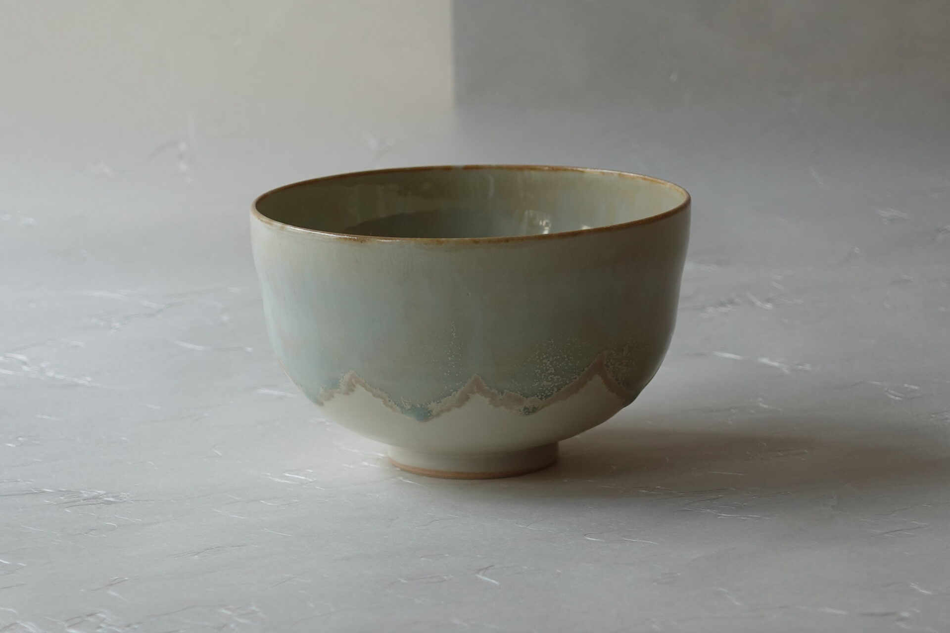 茶道 茶の湯 茶道具 清水焼 手づくり 抹茶碗 ろくろ成形 朝霧 窯変 オーロラ 美しさ 艶深い 透明感 丸み 手にしっくり 薄手 軽い 扱いやすい 飲みやすい シンプル 飽きが来ない 永く使える 美濃焼 鉄瓶 陶器 漆 漆器 有田焼 金継ぎ 焼き物 食器 陶磁器 伝統工芸品 茶碗 工芸品 九谷焼 南部鉄器 陶芸 陶器市 岐阜 焼き物 磁器 瀬戸物 岐阜県 岐阜市 美殿町６−番地 小林漆陶 漆塗り器 織部焼 小林漆器 箸 金継ぎ お香 食器 茶道具 陶器 美濃焼専門店 お皿 ceramics ih pottery うつわ うつわ屋 お皿屋さん お茶 お茶碗 お箸 かまど この辺に陶器屋さんってあります とうきいち やきもの ガラス工房 ギフト　ギフトショップ マグカップ モダン焼物 レンジできる陶器 切子 南部鉄器 どこ　岐阜市南部鉄器販売店 南部鉄器購入 岐阜県器屋 土鍋 岐阜小洒落たお皿 お椀が出る店 器 塗り物 漆塗り 陶器屋さん 食器屋さん お椀 ひのき 岐阜城周辺茶道具 販売陶器 販売陶器屋さん 陶器店 漆器店 岐阜有名な器屋さん 岐阜県食器売ってるところ 岐阜駅 陶器工芸品店 徳利 売ってる店 急須販売 扇子 抹茶 掛け軸 修復 日本陶瓷 漆器 木の食器 樺細工 江戸切子 食器 漆の器 漆器 うるし 漆器店 漆塗 漆椀 火鉢 灰 美殿町商店街 美濃焼ショップ 岐阜市 湯呑み お店 付近 美濃焼き専門店 美濃焼販売 花瓶 茶器 オンライン輪島塗 なつめ 店近くのガラス屋さん 近くの陶器屋さん 酒器 ガラス 金継ぎ依頼 岐阜鉄器鉄瓶 取扱店 Japanese 陶器 修理 陶器専門店 陶器小売店 岐阜陶器屋 陶器店 陶磁器 陶磁器専門店 陶芸家 おすすめ お店 岐阜食洗機対応 漆椀 Gifu JapanesetablewareJapanesecrafts Japaneseceramics Japanesepottery Handcrafted TraditionalCrafts Japaneseculture Traditionalart Japaneseteautensils TeaCeremony Japaneselacquerware インテリア 一輪挿し 入れ物 陶芸 陶芸皿 陶器いろいろ 陶器店 絵皿 絵柄 オンラインショップ 置物 おひつ オーブントースター 置物スタイリッシュ お皿 オブジェ 置物かわいい お皿陶磁器 お椀陶器 陶器欠損補修 花瓶 貫入 傘立て 陶器花 カップ 花 陶磁器 陶器金継ぎ キャニスター 器 急須 京都 金彩 九州 急須 陶芸食器 コーヒーカップ コップ 小物入れ 皿 ごはん鍋 食洗機 修理 食器 修理金継ぎ 陶器販売 瀬戸物 染付 タンブラー 耐熱陶器 茶碗 近くの陶器店 通販 土物 通販 手作り陶器 陶磁器 鍋