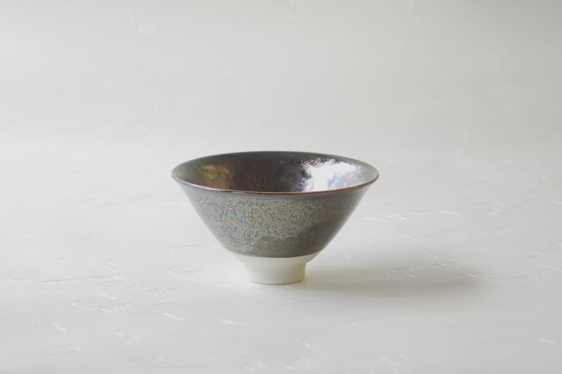 陶器 清水焼 手づくり ぐい呑み ろくろ成形 天目調 艶 深みある色合い 高級感 虹色 温かみ 薄手 重厚感 軽い 大ぶり 直線的 スタイリッシュ 口当たりが良い 飲みやすい 盃 美濃焼 鉄瓶 陶器 漆 漆器 有田焼 金継ぎ 焼き物 食器 陶磁器 伝統工芸品 茶碗 工芸品 九谷焼 南部鉄器 陶芸 陶器市 岐阜 焼き物 磁器 瀬戸物 岐阜県 岐阜市 美殿町６−番地 小林漆陶 漆塗り器 織部焼 小林漆器 箸 金継ぎ お香 食器 茶道具 陶器 美濃焼専門店 お皿 ceramics ih pottery うつわ うつわ屋 お皿屋さん お茶 お茶碗 お箸 かまど この辺に陶器屋さんってあります とうきいち やきもの ガラス工房 ギフト　ギフトショップ マグカップ モダン焼物 レンジできる陶器 切子 南部鉄器 どこ　岐阜市南部鉄器販売店 南部鉄器購入 岐阜県器屋 土鍋 岐阜小洒落たお皿 お椀が出る店 器 塗り物 漆塗り 陶器屋さん 食器屋さん お椀 ひのき 岐阜城周辺茶道具 販売陶器 販売陶器屋さん 陶器店 漆器店 岐阜有名な器屋さん 岐阜県食器売ってるところ 岐阜駅 陶器工芸品店 徳利 売ってる店 急須販売 扇子 抹茶 掛け軸 修復 日本陶瓷 漆器 木の食器 樺細工 江戸切子 食器 漆の器 漆器 うるし 漆器店 漆塗 漆椀 火鉢 灰 美殿町商店街 美濃焼ショップ 岐阜市 湯呑み お店 付近 美濃焼き専門店 美濃焼販売 花瓶 茶器 オンライン輪島塗 なつめ 店近くのガラス屋さん 近くの陶器屋さん 酒器 ガラス 金継ぎ依頼 岐阜鉄器鉄瓶 取扱店 Japanese 陶器 修理 陶器専門店 陶器小売店 岐阜陶器屋 陶器店 陶磁器 陶磁器専門店 陶芸家 おすすめ お店 岐阜食洗機対応 漆椀 Gifu JapanesetablewareJapanesecrafts Japaneseceramics Japanesepottery Handcrafted TraditionalCrafts Japaneseculture Traditionalart Japaneseteautensils TeaCeremony Japaneselacquerware インテリア 一輪挿し 入れ物 陶芸 陶芸皿 陶器いろいろ 陶器店 絵皿 絵柄 オンラインショップ 置物 おひつ オーブントースター 置物スタイリッシュ お皿 オブジェ 置物かわいい お皿陶磁器 お椀陶器 陶器欠損補修 花瓶 貫入 傘立て 陶器花 カップ 花 陶磁器 陶器金継ぎ キャニスター 器 急須 京都 金彩 九州 急須 陶芸食器 コーヒーカップ コップ 小物入れ 皿 ごはん鍋 食洗機 修理 食器 修理金継ぎ 陶器販売 瀬戸物 染付 タンブラー 耐熱陶器 茶碗 近くの陶器店 通販 土物 通販 手作り陶器 陶磁器 鍋