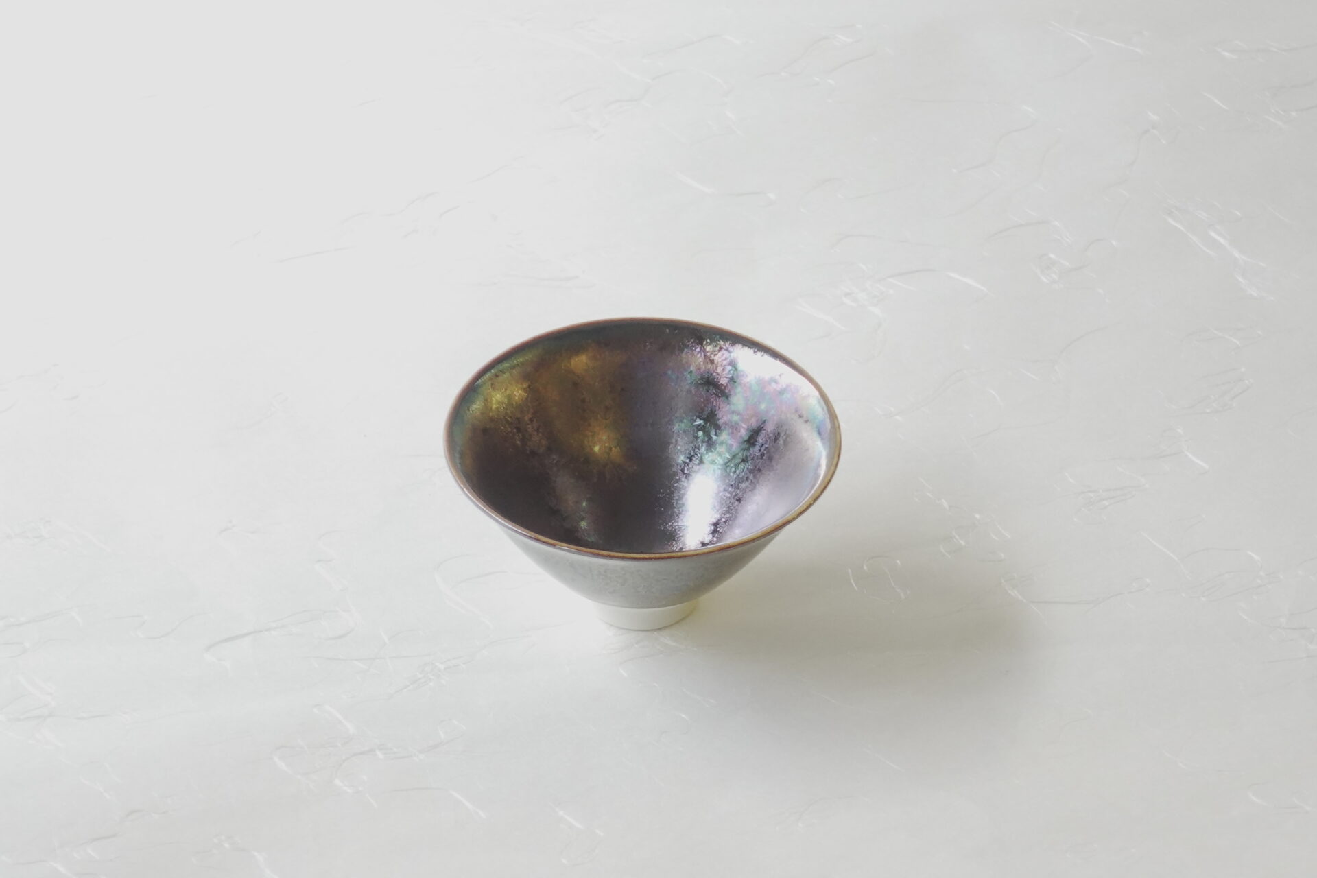 陶器 清水焼 手づくり ぐい呑み ろくろ成形 天目調 艶 深みある色合い 高級感 虹色 温かみ 薄手 重厚感 軽い 大ぶり 直線的 スタイリッシュ 口当たりが良い 飲みやすい 盃 美濃焼 鉄瓶 陶器 漆 漆器 有田焼 金継ぎ 焼き物 食器 陶磁器 伝統工芸品 茶碗 工芸品 九谷焼 南部鉄器 陶芸 陶器市 岐阜 焼き物 磁器 瀬戸物 岐阜県 岐阜市 美殿町６−番地 小林漆陶 漆塗り器 織部焼 小林漆器 箸 金継ぎ お香 食器 茶道具 陶器 美濃焼専門店 お皿 ceramics ih pottery うつわ うつわ屋 お皿屋さん お茶 お茶碗 お箸 かまど この辺に陶器屋さんってあります とうきいち やきもの ガラス工房 ギフト　ギフトショップ マグカップ モダン焼物 レンジできる陶器 切子 南部鉄器 どこ　岐阜市南部鉄器販売店 南部鉄器購入 岐阜県器屋 土鍋 岐阜小洒落たお皿 お椀が出る店 器 塗り物 漆塗り 陶器屋さん 食器屋さん お椀 ひのき 岐阜城周辺茶道具 販売陶器 販売陶器屋さん 陶器店 漆器店 岐阜有名な器屋さん 岐阜県食器売ってるところ 岐阜駅 陶器工芸品店 徳利 売ってる店 急須販売 扇子 抹茶 掛け軸 修復 日本陶瓷 漆器 木の食器 樺細工 江戸切子 食器 漆の器 漆器 うるし 漆器店 漆塗 漆椀 火鉢 灰 美殿町商店街 美濃焼ショップ 岐阜市 湯呑み お店 付近 美濃焼き専門店 美濃焼販売 花瓶 茶器 オンライン輪島塗 なつめ 店近くのガラス屋さん 近くの陶器屋さん 酒器 ガラス 金継ぎ依頼 岐阜鉄器鉄瓶 取扱店 Japanese 陶器 修理 陶器専門店 陶器小売店 岐阜陶器屋 陶器店 陶磁器 陶磁器専門店 陶芸家 おすすめ お店 岐阜食洗機対応 漆椀 Gifu JapanesetablewareJapanesecrafts Japaneseceramics Japanesepottery Handcrafted TraditionalCrafts Japaneseculture Traditionalart Japaneseteautensils TeaCeremony Japaneselacquerware インテリア 一輪挿し 入れ物 陶芸 陶芸皿 陶器いろいろ 陶器店 絵皿 絵柄 オンラインショップ 置物 おひつ オーブントースター 置物スタイリッシュ お皿 オブジェ 置物かわいい お皿陶磁器 お椀陶器 陶器欠損補修 花瓶 貫入 傘立て 陶器花 カップ 花 陶磁器 陶器金継ぎ キャニスター 器 急須 京都 金彩 九州 急須 陶芸食器 コーヒーカップ コップ 小物入れ 皿 ごはん鍋 食洗機 修理 食器 修理金継ぎ 陶器販売 瀬戸物 染付 タンブラー 耐熱陶器 茶碗 近くの陶器店 通販 土物 通販 手作り陶器 陶磁器 鍋