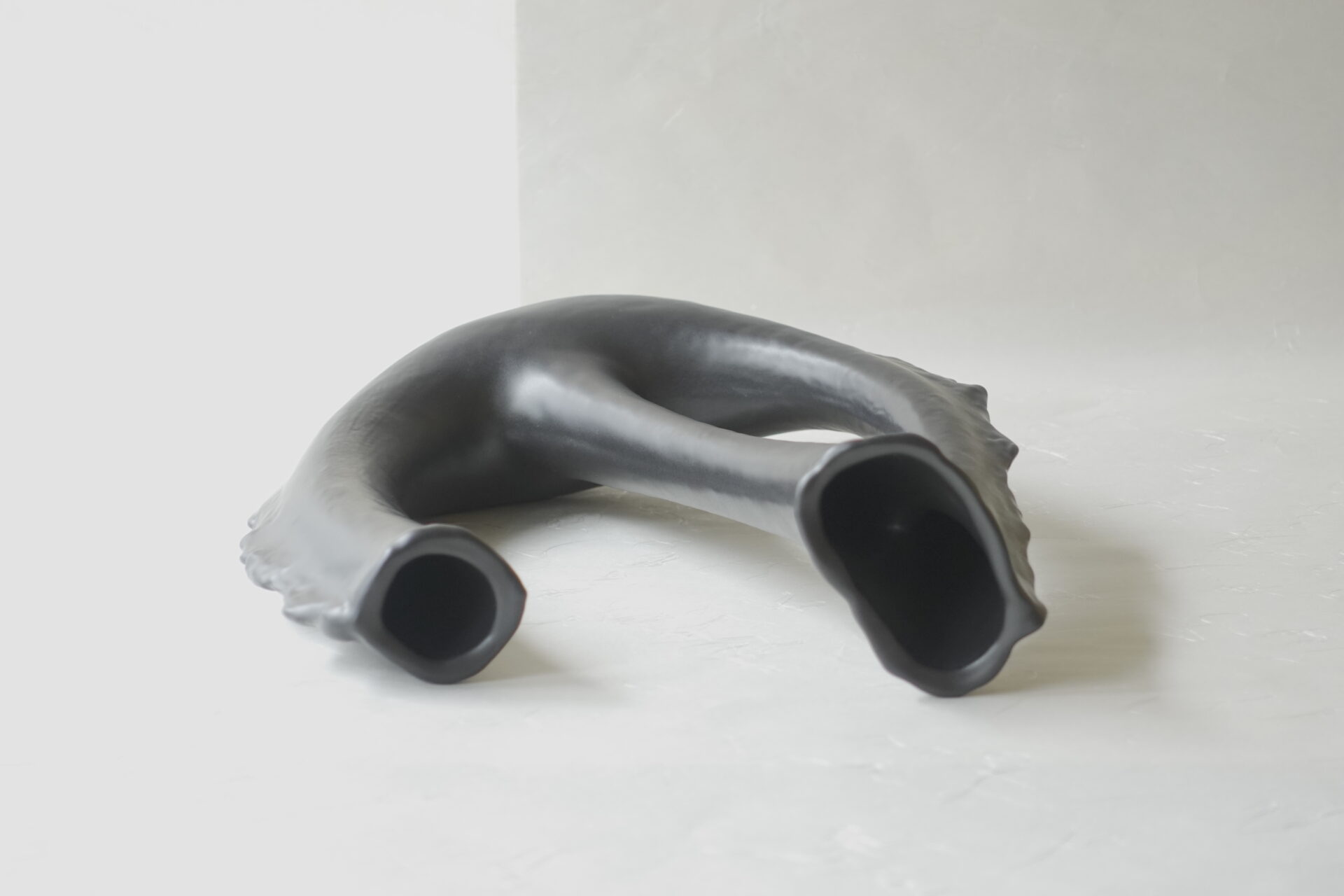 陶器 信楽焼 変形 花器 黒 シンプル 花入れ 土味 手づくり 花を活ける 自由度 花を引き立てる 美濃焼 鉄瓶 陶器 漆 漆器 有田焼 金継ぎ 焼き物 食器 陶磁器 伝統工芸品 茶碗 工芸品 九谷焼 南部鉄器 陶芸 陶器市 岐阜 焼き物 磁器 瀬戸物 岐阜県 岐阜市 美殿町６−番地 小林漆陶 漆塗り器 織部焼 小林漆器 箸 金継ぎ お香 食器 茶道具 陶器 美濃焼専門店 お皿 ceramics ih pottery うつわ うつわ屋 お皿屋さん お茶 お茶碗 お箸 かまど この辺に陶器屋さんってあります とうきいち やきもの ガラス工房 ギフト　ギフトショップ マグカップ モダン焼物 レンジできる陶器 切子 南部鉄器 どこ　岐阜市南部鉄器販売店 南部鉄器購入 岐阜県器屋 土鍋 岐阜小洒落たお皿 お椀が出る店 器 塗り物 漆塗り 陶器屋さん 食器屋さん お椀 ひのき 岐阜城周辺茶道具 販売陶器 販売陶器屋さん 陶器店 漆器店 岐阜有名な器屋さん 岐阜県食器売ってるところ 岐阜駅 陶器工芸品店 徳利 売ってる店 急須販売 扇子 抹茶 掛け軸 修復 日本陶瓷 漆器 木の食器 樺細工 江戸切子 食器 漆の器 漆器 うるし 漆器店 漆塗 漆椀 火鉢 灰 美殿町商店街 美濃焼ショップ 岐阜市 湯呑み お店 付近 美濃焼き専門店 美濃焼販売 花瓶 茶器 オンライン輪島塗 なつめ 店近くのガラス屋さん 近くの陶器屋さん 酒器 ガラス 金継ぎ依頼 岐阜鉄器鉄瓶 取扱店 Japanese 陶器 修理 陶器専門店 陶器小売店 岐阜陶器屋 陶器店 陶磁器 陶磁器専門店 陶芸家 おすすめ お店 岐阜食洗機対応 漆椀 Gifu JapanesetablewareJapanesecrafts Japaneseceramics Japanesepottery Handcrafted TraditionalCrafts Japaneseculture Traditionalart Japaneseteautensils TeaCeremony Japaneselacquerware インテリア 一輪挿し 入れ物 陶芸 陶芸皿 陶器いろいろ 陶器店 絵皿 絵柄 オンラインショップ 置物 おひつ オーブントースター 置物スタイリッシュ お皿 オブジェ 置物かわいい お皿陶磁器 お椀陶器 陶器欠損補修 花瓶 貫入 傘立て 陶器花 カップ 花 陶磁器 陶器金継ぎ キャニスター 器 急須 京都 金彩 九州 急須 陶芸食器 コーヒーカップ コップ 小物入れ 皿 ごはん鍋 食洗機 修理 食器 修理金継ぎ 陶器販売 瀬戸物 染付 タンブラー 耐熱陶器 茶碗 近くの陶器店 通販 土物 通販 手作り陶器 陶磁器 鍋