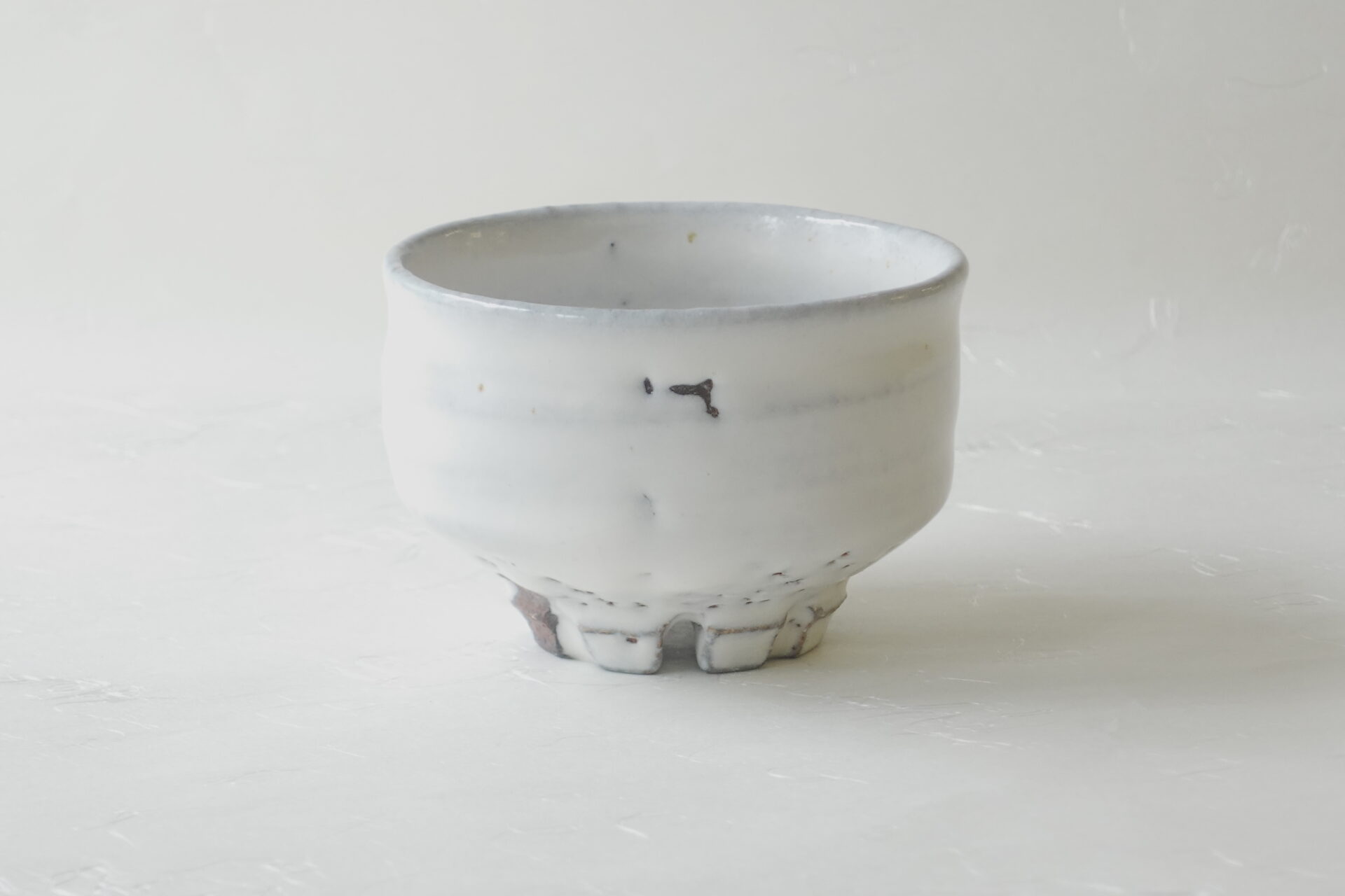 茶道茶の湯茶道具萩焼手づくり抹茶碗 ろくろ成形 ろくろ目 飲みやすい 十文字高台 どっしり 存在感 力強い 美濃焼 鉄瓶 陶器 漆 漆器 有田焼 金継ぎ 焼き物 食器 陶磁器 伝統工芸品 茶碗 工芸品 九谷焼 南部鉄器 陶芸 陶器市 岐阜 焼き物 磁器 瀬戸物 岐阜県 岐阜市 美殿町６−番地 小林漆陶 漆塗り器 織部焼 小林漆器 箸 金継ぎ お香 食器 茶道具 陶器 美濃焼専門店 お皿 ceramics ih pottery うつわ うつわ屋 お皿屋さん お茶 お茶碗 お箸 かまど この辺に陶器屋さんってあります とうきいち やきもの ガラス工房 ギフト　ギフトショップ マグカップ モダン焼物 レンジできる陶器 切子 南部鉄器 どこ　岐阜市南部鉄器販売店 南部鉄器購入 岐阜県器屋 土鍋 岐阜小洒落たお皿 お椀が出る店 器 塗り物 漆塗り 陶器屋さん 食器屋さん お椀 ひのき 岐阜城周辺茶道具 販売陶器 販売陶器屋さん 陶器店 漆器店 岐阜有名な器屋さん 岐阜県食器売ってるところ 岐阜駅 陶器工芸品店 徳利 売ってる店 急須販売 扇子 抹茶 掛け軸 修復 日本陶瓷 漆器 木の食器 樺細工 江戸切子 食器 漆の器 漆器 うるし 漆器店 漆塗 漆椀 火鉢 灰 美殿町商店街 美濃焼ショップ 岐阜市 湯呑み お店 付近 美濃焼き専門店 美濃焼販売 花瓶 茶器 オンライン輪島塗 なつめ 店近くのガラス屋さん 近くの陶器屋さん 酒器 ガラス 金継ぎ依頼 岐阜鉄器鉄瓶 取扱店 Japanese 陶器 修理 陶器専門店 陶器小売店 岐阜陶器屋 陶器店 陶磁器 陶磁器専門店 陶芸家 おすすめ お店 岐阜食洗機対応 漆椀 Gifu JapanesetablewareJapanesecrafts Japaneseceramics Japanesepottery Handcrafted TraditionalCrafts Japaneseculture Traditionalart Japaneseteautensils TeaCeremony Japaneselacquerware 棗 お茶道具セット 近くの茶道具店 荒目板 茶道具の扱い方 一閑茶張り 茶道具一式 糸巻棚 裏千家入門セット 薄板 歌花筒 茶道具通販 裏千家 円座 干支扇子 オンラインショップ 茶道具オンライン 茶道稽古セット 表千家茶道具 お抹茶セット 釜 かいし 懐紙 菓子器 懐紙入れ 皆具 官休庵 黒文字 桑小卓 黒茶碗 黒柿 建水 結界 携帯用茶道具 稽古用茶道具 香合 香炉 茶通箱 初心者セット 仕覆 茶道具収納箱 敷板 杓立て すいはつ 数寄屋袋 透木釜 数茶碗 炭斗 水滴 すいはつ 茶道具専門店