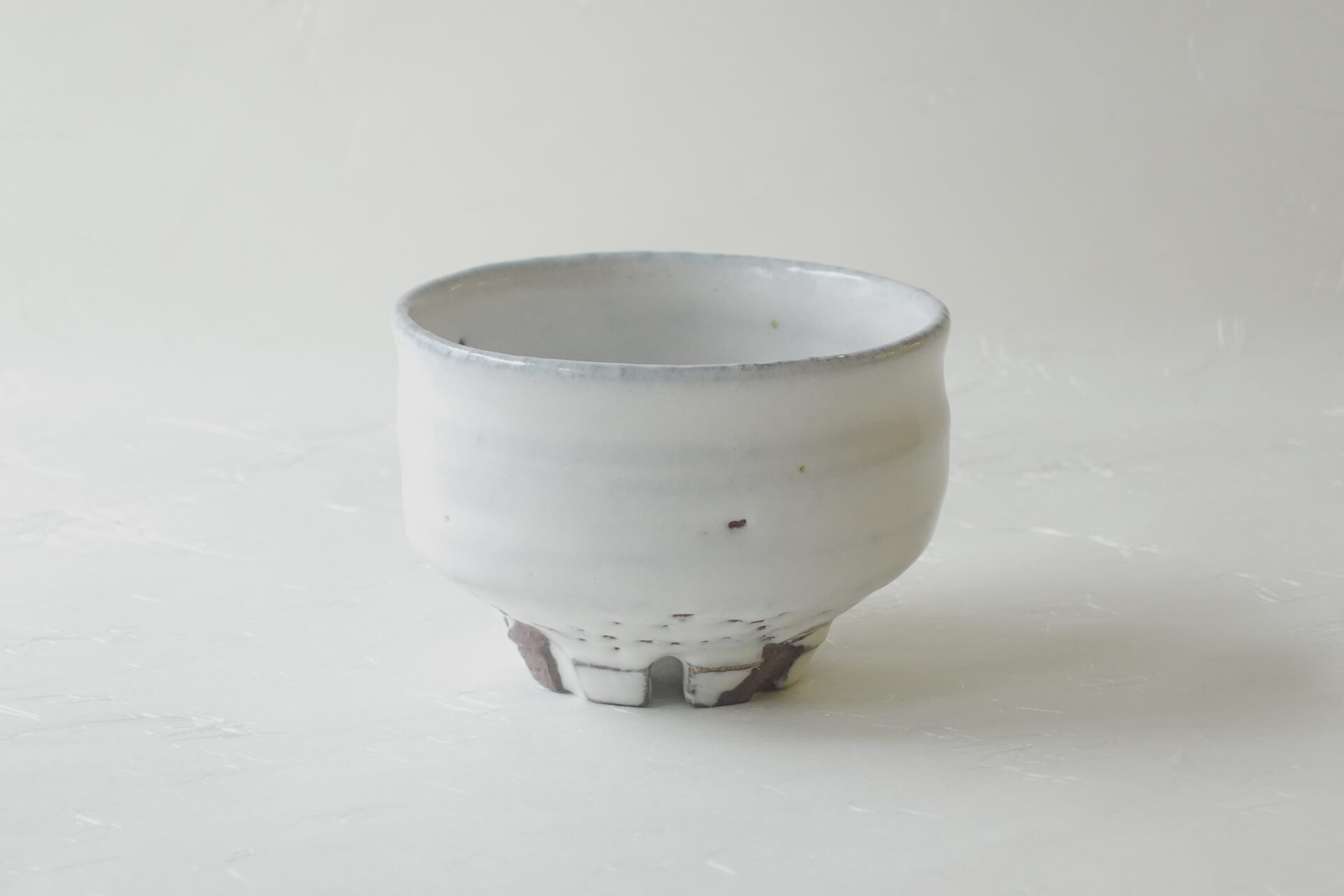 茶道茶の湯茶道具萩焼手づくり抹茶碗 ろくろ成形 ろくろ目 飲みやすい 十文字高台 どっしり 存在感 力強い 美濃焼 鉄瓶 陶器 漆 漆器 有田焼 金継ぎ 焼き物 食器 陶磁器 伝統工芸品 茶碗 工芸品 九谷焼 南部鉄器 陶芸 陶器市 岐阜 焼き物 磁器 瀬戸物 岐阜県 岐阜市 美殿町６−番地 小林漆陶 漆塗り器 織部焼 小林漆器 箸 金継ぎ お香 食器 茶道具 陶器 美濃焼専門店 お皿 ceramics ih pottery うつわ うつわ屋 お皿屋さん お茶 お茶碗 お箸 かまど この辺に陶器屋さんってあります とうきいち やきもの ガラス工房 ギフト　ギフトショップ マグカップ モダン焼物 レンジできる陶器 切子 南部鉄器 どこ　岐阜市南部鉄器販売店 南部鉄器購入 岐阜県器屋 土鍋 岐阜小洒落たお皿 お椀が出る店 器 塗り物 漆塗り 陶器屋さん 食器屋さん お椀 ひのき 岐阜城周辺茶道具 販売陶器 販売陶器屋さん 陶器店 漆器店 岐阜有名な器屋さん 岐阜県食器売ってるところ 岐阜駅 陶器工芸品店 徳利 売ってる店 急須販売 扇子 抹茶 掛け軸 修復 日本陶瓷 漆器 木の食器 樺細工 江戸切子 食器 漆の器 漆器 うるし 漆器店 漆塗 漆椀 火鉢 灰 美殿町商店街 美濃焼ショップ 岐阜市 湯呑み お店 付近 美濃焼き専門店 美濃焼販売 花瓶 茶器 オンライン輪島塗 なつめ 店近くのガラス屋さん 近くの陶器屋さん 酒器 ガラス 金継ぎ依頼 岐阜鉄器鉄瓶 取扱店 Japanese 陶器 修理 陶器専門店 陶器小売店 岐阜陶器屋 陶器店 陶磁器 陶磁器専門店 陶芸家 おすすめ お店 岐阜食洗機対応 漆椀 Gifu JapanesetablewareJapanesecrafts Japaneseceramics Japanesepottery Handcrafted TraditionalCrafts Japaneseculture Traditionalart Japaneseteautensils TeaCeremony Japaneselacquerware 棗 お茶道具セット 近くの茶道具店 荒目板 茶道具の扱い方 一閑茶張り 茶道具一式 糸巻棚 裏千家入門セット 薄板 歌花筒 茶道具通販 裏千家 円座 干支扇子 オンラインショップ 茶道具オンライン 茶道稽古セット 表千家茶道具 お抹茶セット 釜 かいし 懐紙 菓子器 懐紙入れ 皆具 官休庵 黒文字 桑小卓 黒茶碗 黒柿 建水 結界 携帯用茶道具 稽古用茶道具 香合 香炉 茶通箱 初心者セット 仕覆 茶道具収納箱 敷板 杓立て すいはつ 数寄屋袋 透木釜 数茶碗 炭斗 水滴 すいはつ 茶道具専門店