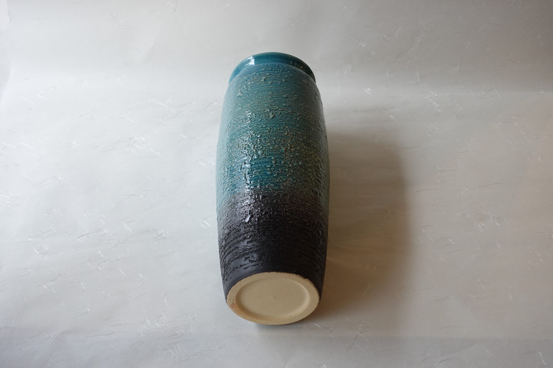 陶器 信楽焼 投げ入れ なげいれ 花器 生け花 自由 自然の風情 美しい花 松皮 高い質感 艶 美しいブルー 洒落たデザイン 透明感 清涼感 高級感 日常の空間を彩る 手軽 美濃焼 鉄瓶 陶器 漆 漆器 有田焼 金継ぎ 焼き物 食器 陶磁器 伝統工芸品 茶碗 工芸品 九谷焼 南部鉄器 陶芸 陶器市 岐阜 焼き物 磁器 瀬戸物 岐阜県 岐阜市 美殿町６−番地 小林漆陶 漆塗り器 織部焼 小林漆器 箸 金継ぎ お香 食器 茶道具 陶器 美濃焼専門店 お皿 ceramics ih pottery うつわ うつわ屋 お皿屋さん お茶 お茶碗 お箸 かまど この辺に陶器屋さんってあります とうきいち やきもの ガラス工房 ギフト　ギフトショップ マグカップ モダン焼物 レンジできる陶器 切子 南部鉄器 どこ　岐阜市南部鉄器販売店 南部鉄器購入 岐阜県器屋 土鍋 岐阜小洒落たお皿 お椀が出る店 器 塗り物 漆塗り 陶器屋さん 食器屋さん お椀 ひのき 岐阜城周辺茶道具 販売陶器 販売陶器屋さん 陶器店 漆器店 岐阜有名な器屋さん 岐阜県食器売ってるところ 岐阜駅 陶器工芸品店 徳利 売ってる店 急須販売 扇子 抹茶 掛け軸 修復 日本陶瓷 漆器 木の食器 樺細工 江戸切子 食器 漆の器 漆器 うるし 漆器店 漆塗 漆椀 火鉢 灰 美殿町商店街 美濃焼ショップ 岐阜市 湯呑み お店 付近 美濃焼き専門店 美濃焼販売 花瓶 茶器 オンライン輪島塗 なつめ 店近くのガラス屋さん 近くの陶器屋さん 酒器 ガラス 金継ぎ依頼 岐阜鉄器鉄瓶 取扱店 Japanese 陶器 修理 陶器専門店 陶器小売店 岐阜陶器屋 陶器店 陶磁器 陶磁器専門店 陶芸家 おすすめ お店 岐阜食洗機対応 漆椀 Gifu JapanesetablewareJapanesecrafts Japaneseceramics Japanesepottery Handcrafted TraditionalCrafts Japaneseculture Traditionalart Japaneseteautensils TeaCeremony Japaneselacquerware インテリア 一輪挿し 入れ物 陶芸 陶芸皿 陶器いろいろ 陶器店 絵皿 絵柄 オンラインショップ 置物 おひつ オーブントースター 置物スタイリッシュ お皿 オブジェ 置物かわいい お皿陶磁器 お椀陶器 陶器欠損補修 花瓶 貫入 傘立て 陶器花 カップ 花 陶磁器 陶器金継ぎ キャニスター 器 急須 京都 金彩 九州 急須 陶芸食器 コーヒーカップ コップ 小物入れ 皿 ごはん鍋 食洗機 修理 食器 修理金継ぎ 陶器販売 瀬戸物 染付 タンブラー 耐熱陶器 茶碗 近くの陶器店 通販 土物 通販 手作り陶器 陶磁器 鍋