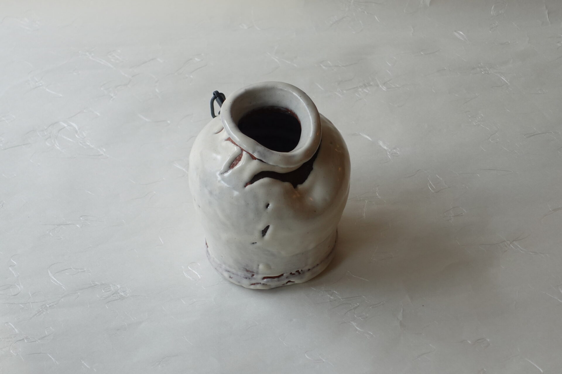 茶道 茶の湯 茶道具 萩焼 原節夫 掛け花入れ すいはつ 小ぶり うずくまる 大胆 力強い 大ぶり 丸み ろくろ目 艶深い ぽってり 荒々しい 花を引き立ててくれる 花が活けやすい 季節 侘び茶 寂び 美濃焼 鉄瓶 陶器 漆 漆器 有田焼 金継ぎ 焼き物 食器 陶磁器 伝統工芸品 茶碗 工芸品 九谷焼 南部鉄器 陶芸 陶器市 岐阜 焼き物 磁器 瀬戸物 岐阜県 岐阜市 美殿町６−番地 小林漆陶 漆塗り器 織部焼 小林漆器 箸 金継ぎ お香 食器 茶道具 陶器 美濃焼専門店 お皿 ceramics ih pottery うつわ うつわ屋 お皿屋さん お茶 お茶碗 お箸 かまど この辺に陶器屋さんってあります とうきいち やきもの ガラス工房 ギフト　ギフトショップ マグカップ モダン焼物 レンジできる陶器 切子 南部鉄器 どこ　岐阜市南部鉄器販売店 南部鉄器購入 岐阜県器屋 土鍋 岐阜小洒落たお皿 お椀が出る店 器 塗り物 漆塗り 陶器屋さん 食器屋さん お椀 ひのき 岐阜城周辺茶道具 販売陶器 販売陶器屋さん 陶器店 漆器店 岐阜有名な器屋さん 岐阜県食器売ってるところ 岐阜駅 陶器工芸品店 徳利 売ってる店 急須販売 扇子 抹茶 掛け軸 修復 日本陶瓷 漆器 木の食器 樺細工 江戸切子 食器 漆の器 漆器 うるし 漆器店 漆塗 漆椀 火鉢 灰 美殿町商店街 美濃焼ショップ 岐阜市 湯呑み お店 付近 美濃焼き専門店 美濃焼販売 花瓶 茶器 オンライン輪島塗 なつめ 店近くのガラス屋さん 近くの陶器屋さん 酒器 ガラス 金継ぎ依頼 岐阜鉄器鉄瓶 取扱店 Japanese 陶器 修理 陶器専門店 陶器小売店 岐阜陶器屋 陶器店 陶磁器 陶磁器専門店 陶芸家 おすすめ お店 岐阜食洗機対応 漆椀 Gifu JapanesetablewareJapanesecrafts Japaneseceramics Japanesepottery Handcrafted TraditionalCrafts Japaneseculture Traditionalart Japaneseteautensils TeaCeremony Japaneselacquerware 棗 お茶道具セット 近くの茶道具店 荒目板 茶道具の扱い方 一閑茶張り 茶道具一式 糸巻棚 裏千家入門セット 薄板 歌花筒 茶道具通販 裏千家 円座 干支扇子 オンラインショップ 茶道具オンライン 茶道稽古セット 表千家茶道具 お抹茶セット 釜 かいし 懐紙 菓子器 懐紙入れ 皆具 官休庵 黒文字 桑小卓 黒茶碗 黒柿 建水 結界 携帯用茶道具 稽古用茶道具 香合 香炉 茶通箱 初心者セット 仕覆 茶道具収納箱 敷板 杓立て すいはつ 数寄屋袋 透木釜 数茶碗 炭斗 水滴 すいはつ 茶道具専門店