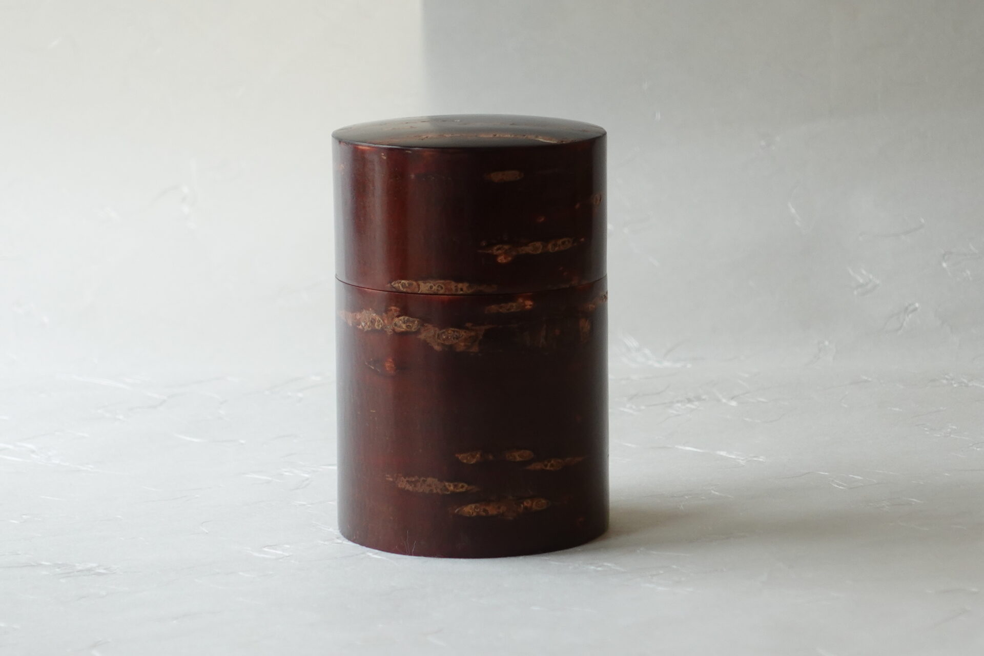 漆器 秋田県 伝統工芸品 桜皮細工 茶筒 山桜 樹皮 防湿 防乾 高度な技術 通気性 透湿性 格調 手間 職人 技術 気密性 抗菌効果 安心 ハイテク素材 一流品 美濃焼 鉄瓶 陶器 漆 漆器 有田焼 金継ぎ 焼き物 食器 陶磁器 伝統工芸品 茶碗 工芸品 九谷焼 南部鉄器 陶芸 陶器市 岐阜 焼き物 磁器 瀬戸物 岐阜県 岐阜市 美殿町６−番地 小林漆陶 漆塗り器 織部焼 小林漆器 箸 金継ぎ お香 食器 茶道具 陶器 美濃焼専門店 お皿 ceramics ih pottery うつわ うつわ屋 お皿屋さん お茶 お茶碗 お箸 かまど この辺に陶器屋さんってあります とうきいち やきもの ガラス工房 ギフト　ギフトショップ マグカップ モダン焼物 レンジできる陶器 切子 南部鉄器 どこ　岐阜市南部鉄器販売店 南部鉄器購入 岐阜県器屋 土鍋 岐阜小洒落たお皿 お椀が出る店 器 塗り物 漆塗り 陶器屋さん 食器屋さん お椀 ひのき 岐阜城周辺茶道具 販売陶器 販売陶器屋さん 陶器店 漆器店 岐阜有名な器屋さん 岐阜県食器売ってるところ 岐阜駅 陶器工芸品店 徳利 売ってる店 急須販売 扇子 抹茶 掛け軸 修復 日本陶瓷 漆器 木の食器 樺細工 江戸切子 食器 漆の器 漆器 うるし 漆器店 漆塗 漆椀 火鉢 灰 美殿町商店街 美濃焼ショップ 岐阜市 湯呑み お店 付近 美濃焼き専門店 美濃焼販売 花瓶 茶器 オンライン輪島塗 なつめ 店近くのガラス屋さん 近くの陶器屋さん 酒器 ガラス 金継ぎ依頼 岐阜鉄器鉄瓶 取扱店 Japanese 陶器 修理 陶器専門店 陶器小売店 岐阜陶器屋 陶器店 陶磁器 陶磁器専門店 陶芸家 おすすめ お店 岐阜食洗機対応 漆椀 Gifu JapanesetablewareJapanesecrafts Japaneseceramics Japanesepottery Handcrafted TraditionalCrafts Japaneseculture Traditionalart Japaneseteautensils TeaCeremony Japaneselacquerware 漆器 漆器の手入れ 漆器の洗い方 木曽漆器 山中漆器 越前漆器 小田原漆器 会津漆器 紀州漆器 アクセサリーケース 食洗機漆器 漆器アート インテリア 石川県漆器 漆器うどん鉢 漆 漆漆器 ウレタン漆器 うなぎ重箱 絵柄 絵付けデザイン 越前漆器オンライン 越前漆器の魅力 お椀 盆 オンラインショップ お弁当箱 大皿 おしゃれ お膳 お箸 菓子器 カップ 香川漆器 菓子皿 漆器小物入れ 高級 コップ 小箱 小皿 讃岐漆器 漆器食洗機 漆器修理 汁椀 酒器 食器 汁椀 食籠 スプーン 漆器専門店 そば椀 茶筒 茶器 近くの漆器店 近くの漆器販売店 茶托漆器 漆器通販