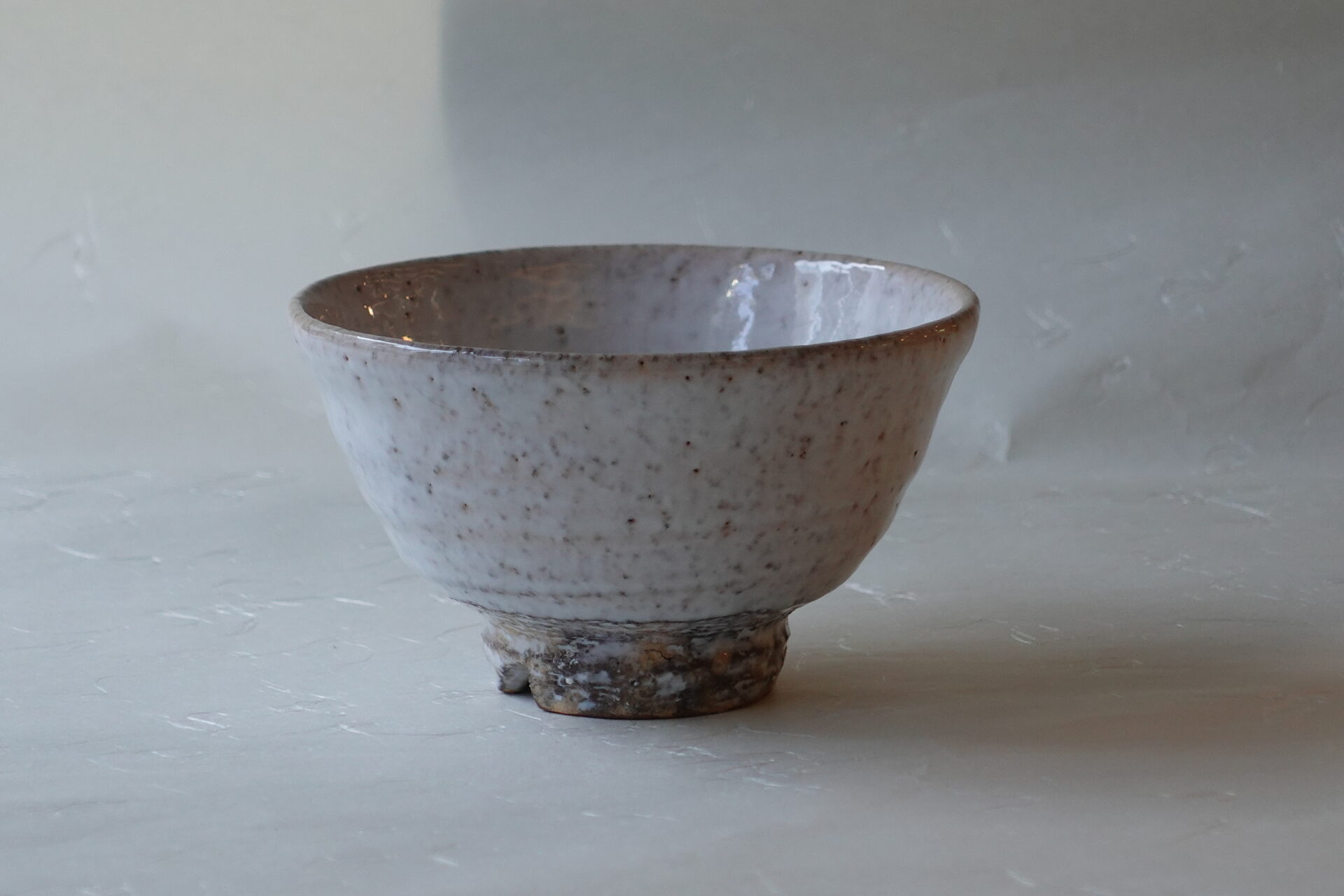 茶道 茶の湯 茶道具 萩焼 原節夫 井戸茶碗 ろくろ目 荒目 竹の節高台 白釉 艶やか 透明感 貫入 力強さ 切高台 荒々しさ やさしい雰囲気 大ぶり どっしり 重厚感 存在感 深い味わい 萩の七変化 永く使える 逸品 美濃焼 鉄瓶 陶器 漆 漆器 有田焼 金継ぎ 焼き物 食器 陶磁器 伝統工芸品 茶碗 工芸品 九谷焼 南部鉄器 陶芸 陶器市 岐阜 焼き物 磁器 瀬戸物 岐阜県 岐阜市 美殿町６−番地 小林漆陶 漆塗り器 織部焼 小林漆器 箸 金継ぎ お香 食器 茶道具 陶器 美濃焼専門店 お皿 ceramics ih pottery うつわ うつわ屋 お皿屋さん お茶 お茶碗 お箸 かまど この辺に陶器屋さんってあります とうきいち やきもの ガラス工房 ギフト　ギフトショップ マグカップ モダン焼物 レンジできる陶器 切子 南部鉄器 どこ　岐阜市南部鉄器販売店 南部鉄器購入 岐阜県器屋 土鍋 岐阜小洒落たお皿 お椀が出る店 器 塗り物 漆塗り 陶器屋さん 食器屋さん お椀 ひのき 岐阜城周辺茶道具 販売陶器 販売陶器屋さん 陶器店 漆器店 岐阜有名な器屋さん 岐阜県食器売ってるところ 岐阜駅 陶器工芸品店 徳利 売ってる店 急須販売 扇子 抹茶 掛け軸 修復 日本陶瓷 漆器 木の食器 樺細工 江戸切子 食器 漆の器 漆器 うるし 漆器店 漆塗 漆椀 火鉢 灰 美殿町商店街 美濃焼ショップ 岐阜市 湯呑み お店 付近 美濃焼き専門店 美濃焼販売 花瓶 茶器 オンライン輪島塗 なつめ 店近くのガラス屋さん 近くの陶器屋さん 酒器 ガラス 金継ぎ依頼 岐阜鉄器鉄瓶 取扱店 Japanese 陶器 修理 陶器専門店 陶器小売店 岐阜陶器屋 陶器店 陶磁器 陶磁器専門店 陶芸家 おすすめ お店 岐阜食洗機対応 漆椀 Gifu JapanesetablewareJapanesecrafts Japaneseceramics Japanesepottery Handcrafted TraditionalCrafts Japaneseculture Traditionalart Japaneseteautensils TeaCeremony Japaneselacquerware 棗 お茶道具セット 近くの茶道具店 荒目板 茶道具の扱い方 一閑茶張り 茶道具一式 糸巻棚 裏千家入門セット 薄板 歌花筒 茶道具通販 裏千家 円座 干支扇子 オンラインショップ 茶道具オンライン 茶道稽古セット 表千家茶道具 お抹茶セット 釜 かいし 懐紙 菓子器 懐紙入れ 皆具 官休庵 黒文字 桑小卓 黒茶碗 黒柿 建水 結界 携帯用茶道具 稽古用茶道具 香合 香炉 茶通箱 初心者セット 仕覆 茶道具収納箱 敷板 杓立て すいはつ 数寄屋袋 透木釜 数茶碗 炭斗 水滴 すいはつ 茶道具専門店