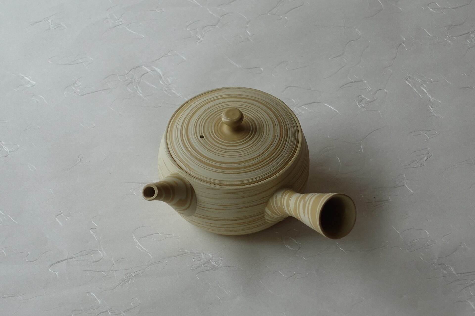 陶器 常滑焼 手づくり 急須 白泥 練込み ろくろ挽き 洗いやすい 安定 使いやすい 高級仕様 湯切れがいい 職人 高い技術 多くの手間 機能的 実用性 美濃焼 鉄瓶 陶器 漆 漆器 有田焼 金継ぎ 焼き物 食器 陶磁器 伝統工芸品 茶碗 工芸品 九谷焼 南部鉄器 陶芸 陶器市 岐阜 焼き物 磁器 瀬戸物 岐阜県 岐阜市 美殿町６−番地 小林漆陶 漆塗り器 織部焼 小林漆器 箸 金継ぎ お香 食器 茶道具 陶器 美濃焼専門店 お皿 ceramics ih pottery うつわ うつわ屋 お皿屋さん お茶 お茶碗 お箸 かまど この辺に陶器屋さんってあります とうきいち やきもの ガラス工房 ギフト　ギフトショップ マグカップ モダン焼物 レンジできる陶器 切子 南部鉄器 どこ　岐阜市南部鉄器販売店 南部鉄器購入 岐阜県器屋 土鍋 岐阜小洒落たお皿 お椀が出る店 器 塗り物 漆塗り 陶器屋さん 食器屋さん お椀 ひのき 岐阜城周辺茶道具 販売陶器 販売陶器屋さん 陶器店 漆器店 岐阜有名な器屋さん 岐阜県食器売ってるところ 岐阜駅 陶器工芸品店 徳利 売ってる店 急須販売 扇子 抹茶 掛け軸 修復 日本陶瓷 漆器 木の食器 樺細工 江戸切子 食器 漆の器 漆器 うるし 漆器店 漆塗 漆椀 火鉢 灰 美殿町商店街 美濃焼ショップ 岐阜市 湯呑み お店 付近 美濃焼き専門店 美濃焼販売 花瓶 茶器 オンライン輪島塗 なつめ 店近くのガラス屋さん 近くの陶器屋さん 酒器 ガラス 金継ぎ依頼 岐阜鉄器鉄瓶 取扱店 Japanese 陶器 修理 陶器専門店 陶器小売店 岐阜陶器屋 陶器店 陶磁器 陶磁器専門店 陶芸家 おすすめ お店 岐阜食洗機対応 漆椀 Gifu JapanesetablewareJapanesecrafts Japaneseceramics Japanesepottery Handcrafted TraditionalCrafts Japaneseculture Traditionalart Japaneseteautensils TeaCeremony Japaneselacquerware インテリア 一輪挿し 入れ物 陶芸 陶芸皿 陶器いろいろ 陶器店 絵皿 絵柄 オンラインショップ 置物 おひつ オーブントースター 置物スタイリッシュ お皿 オブジェ 置物かわいい お皿陶磁器 お椀陶器 陶器欠損補修 花瓶 貫入 傘立て 陶器花 カップ 花 陶磁器 陶器金継ぎ キャニスター 器 急須 京都 金彩 九州 急須 陶芸食器 コーヒーカップ コップ 小物入れ 皿 ごはん鍋 食洗機 修理 食器 修理金継ぎ 陶器販売 瀬戸物 染付 タンブラー 耐熱陶器 茶碗 近くの陶器店 通販 土物 通販 手作り陶器 陶磁器 鍋