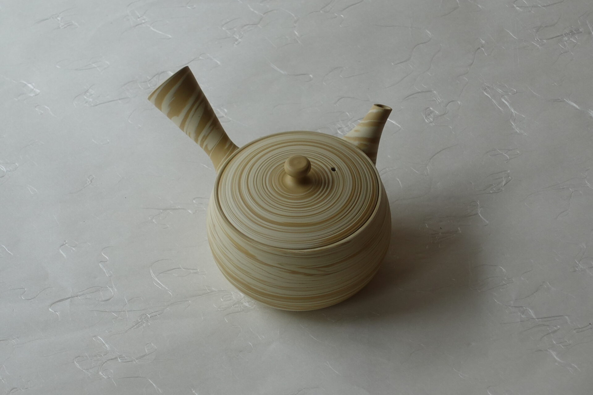 陶器 常滑焼 手づくり 急須 白泥 練込み ろくろ挽き 洗いやすい 安定 使いやすい 高級仕様 湯切れがいい 職人 高い技術 多くの手間 機能的 実用性 美濃焼 鉄瓶 陶器 漆 漆器 有田焼 金継ぎ 焼き物 食器 陶磁器 伝統工芸品 茶碗 工芸品 九谷焼 南部鉄器 陶芸 陶器市 岐阜 焼き物 磁器 瀬戸物 岐阜県 岐阜市 美殿町６−番地 小林漆陶 漆塗り器 織部焼 小林漆器 箸 金継ぎ お香 食器 茶道具 陶器 美濃焼専門店 お皿 ceramics ih pottery うつわ うつわ屋 お皿屋さん お茶 お茶碗 お箸 かまど この辺に陶器屋さんってあります とうきいち やきもの ガラス工房 ギフト　ギフトショップ マグカップ モダン焼物 レンジできる陶器 切子 南部鉄器 どこ　岐阜市南部鉄器販売店 南部鉄器購入 岐阜県器屋 土鍋 岐阜小洒落たお皿 お椀が出る店 器 塗り物 漆塗り 陶器屋さん 食器屋さん お椀 ひのき 岐阜城周辺茶道具 販売陶器 販売陶器屋さん 陶器店 漆器店 岐阜有名な器屋さん 岐阜県食器売ってるところ 岐阜駅 陶器工芸品店 徳利 売ってる店 急須販売 扇子 抹茶 掛け軸 修復 日本陶瓷 漆器 木の食器 樺細工 江戸切子 食器 漆の器 漆器 うるし 漆器店 漆塗 漆椀 火鉢 灰 美殿町商店街 美濃焼ショップ 岐阜市 湯呑み お店 付近 美濃焼き専門店 美濃焼販売 花瓶 茶器 オンライン輪島塗 なつめ 店近くのガラス屋さん 近くの陶器屋さん 酒器 ガラス 金継ぎ依頼 岐阜鉄器鉄瓶 取扱店 Japanese 陶器 修理 陶器専門店 陶器小売店 岐阜陶器屋 陶器店 陶磁器 陶磁器専門店 陶芸家 おすすめ お店 岐阜食洗機対応 漆椀 Gifu JapanesetablewareJapanesecrafts Japaneseceramics Japanesepottery Handcrafted TraditionalCrafts Japaneseculture Traditionalart Japaneseteautensils TeaCeremony Japaneselacquerware インテリア 一輪挿し 入れ物 陶芸 陶芸皿 陶器いろいろ 陶器店 絵皿 絵柄 オンラインショップ 置物 おひつ オーブントースター 置物スタイリッシュ お皿 オブジェ 置物かわいい お皿陶磁器 お椀陶器 陶器欠損補修 花瓶 貫入 傘立て 陶器花 カップ 花 陶磁器 陶器金継ぎ キャニスター 器 急須 京都 金彩 九州 急須 陶芸食器 コーヒーカップ コップ 小物入れ 皿 ごはん鍋 食洗機 修理 食器 修理金継ぎ 陶器販売 瀬戸物 染付 タンブラー 耐熱陶器 茶碗 近くの陶器店 通販 土物 通販 手作り陶器 陶磁器 鍋